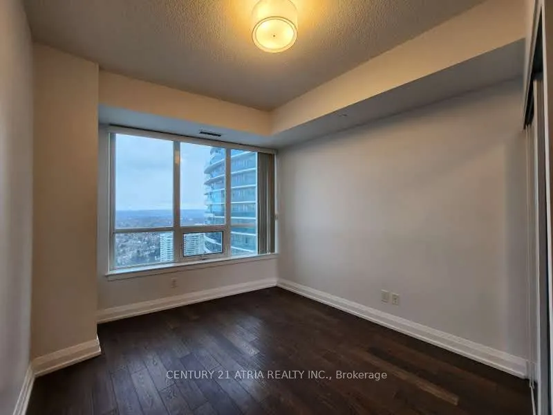7161 Yonge Street, #2533