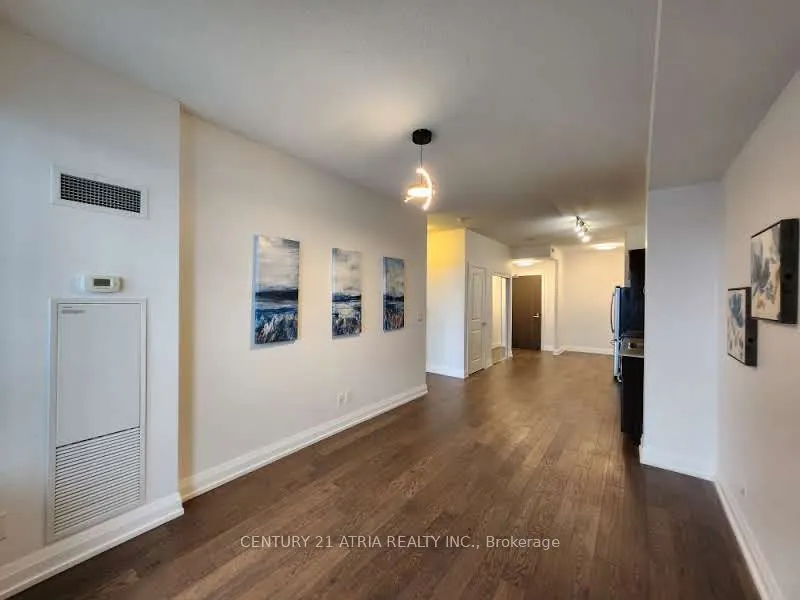 7161 Yonge Street, #2533