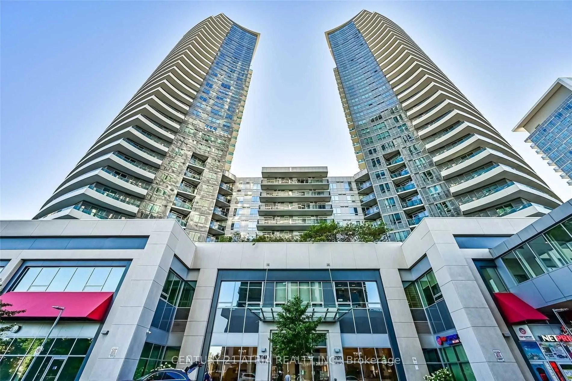 7161 Yonge Street, #2533