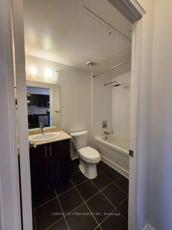 7161 Yonge Street, #2533