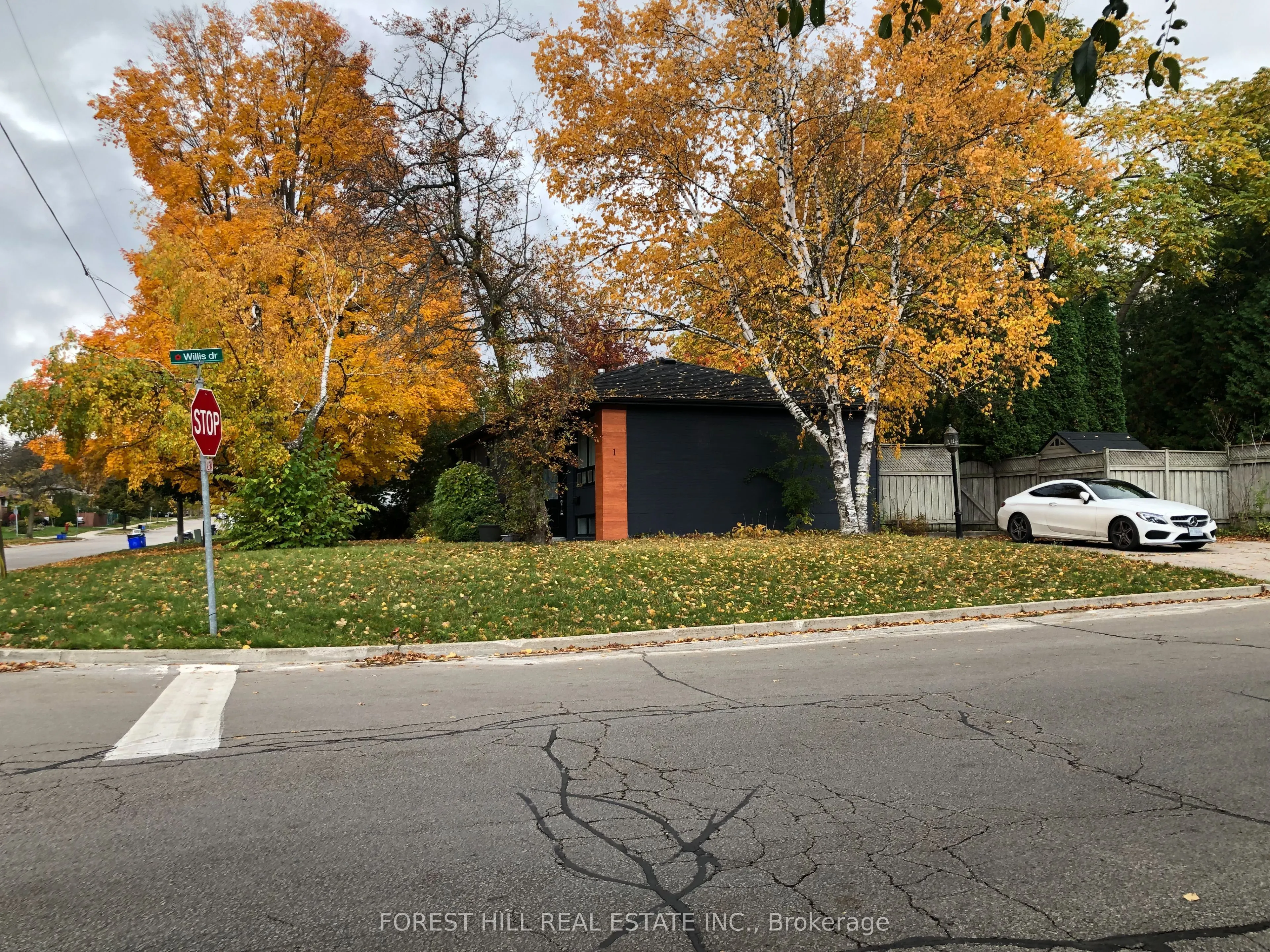 1 Willis Drive