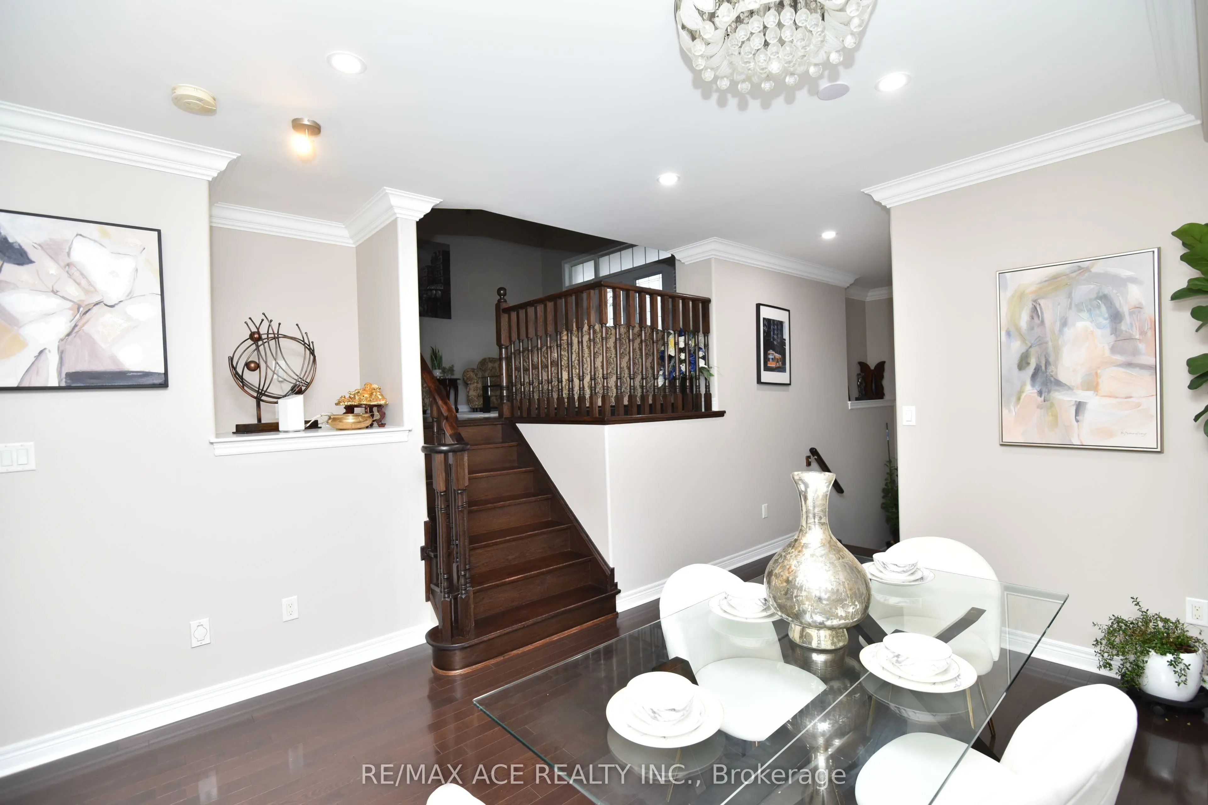 42 Grayleaf Drive