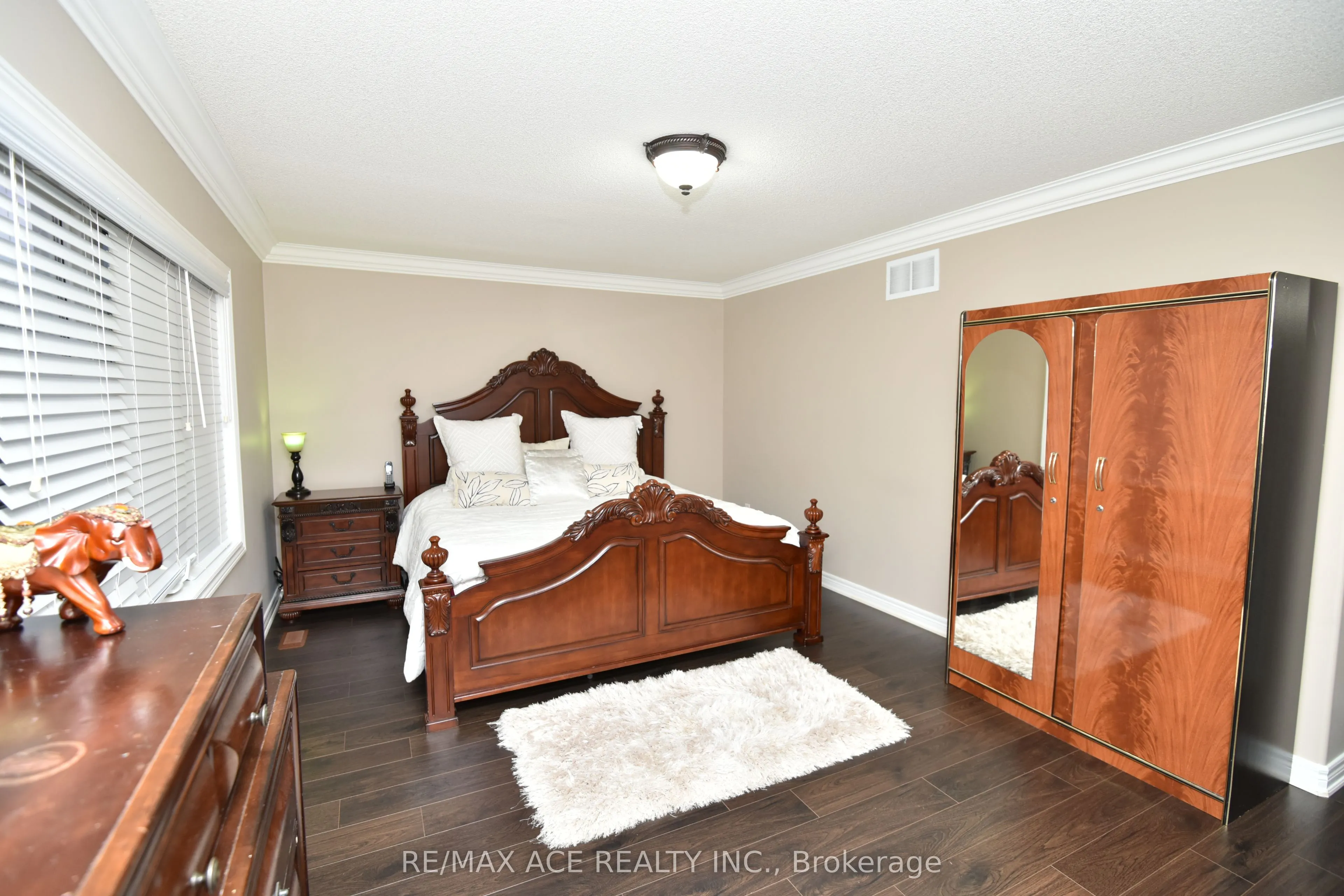42 Grayleaf Drive