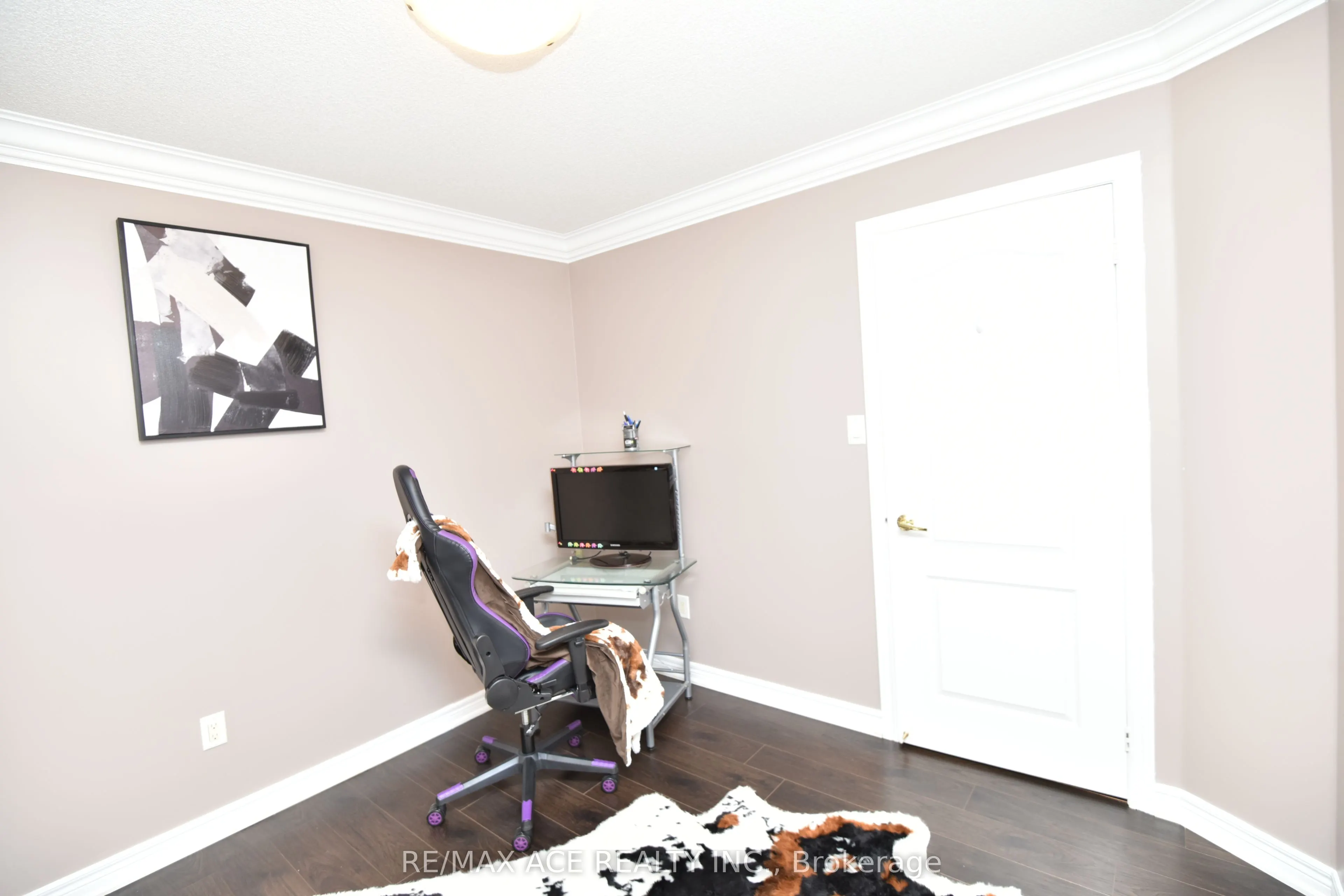 42 Grayleaf Drive