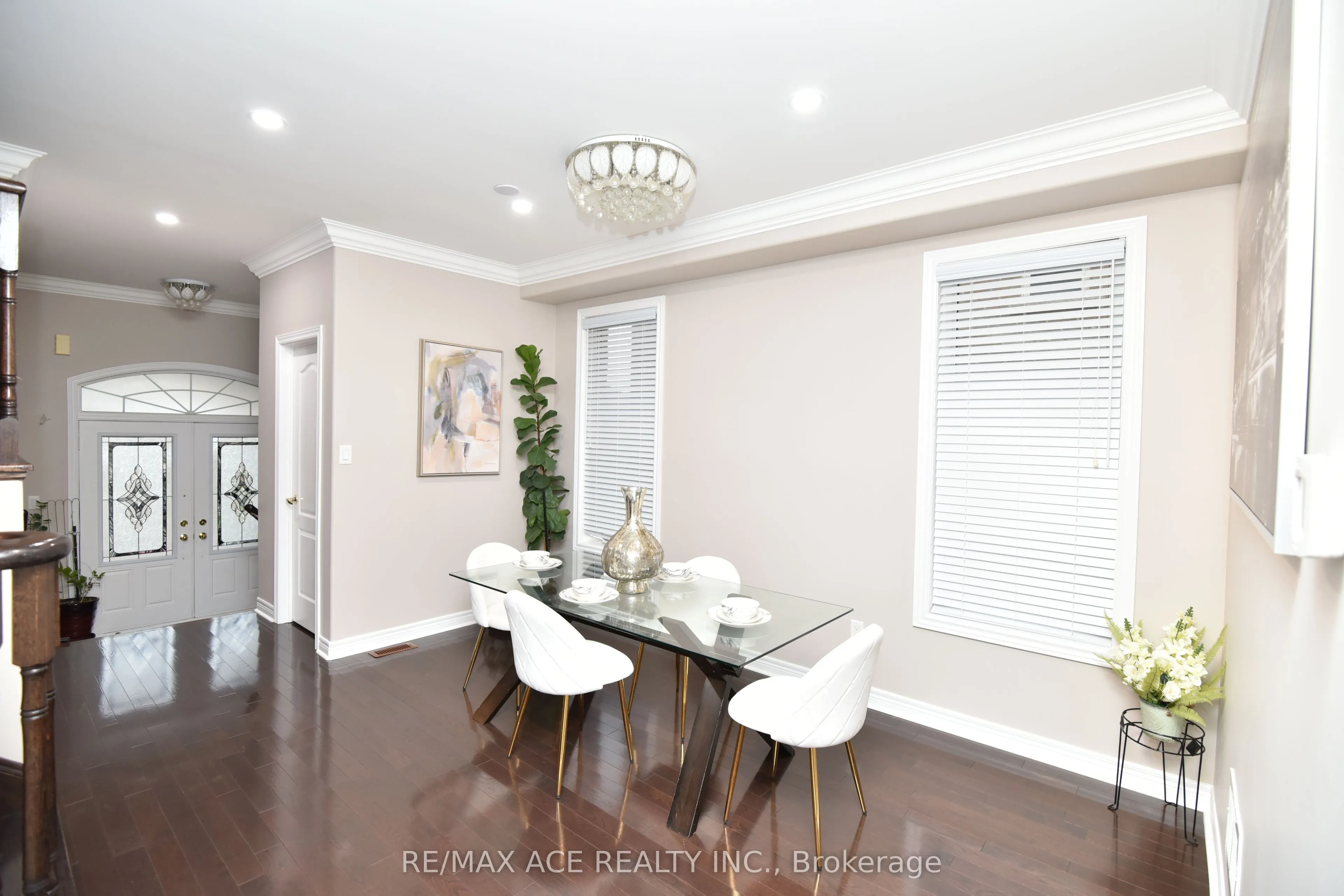 42 Grayleaf Drive
