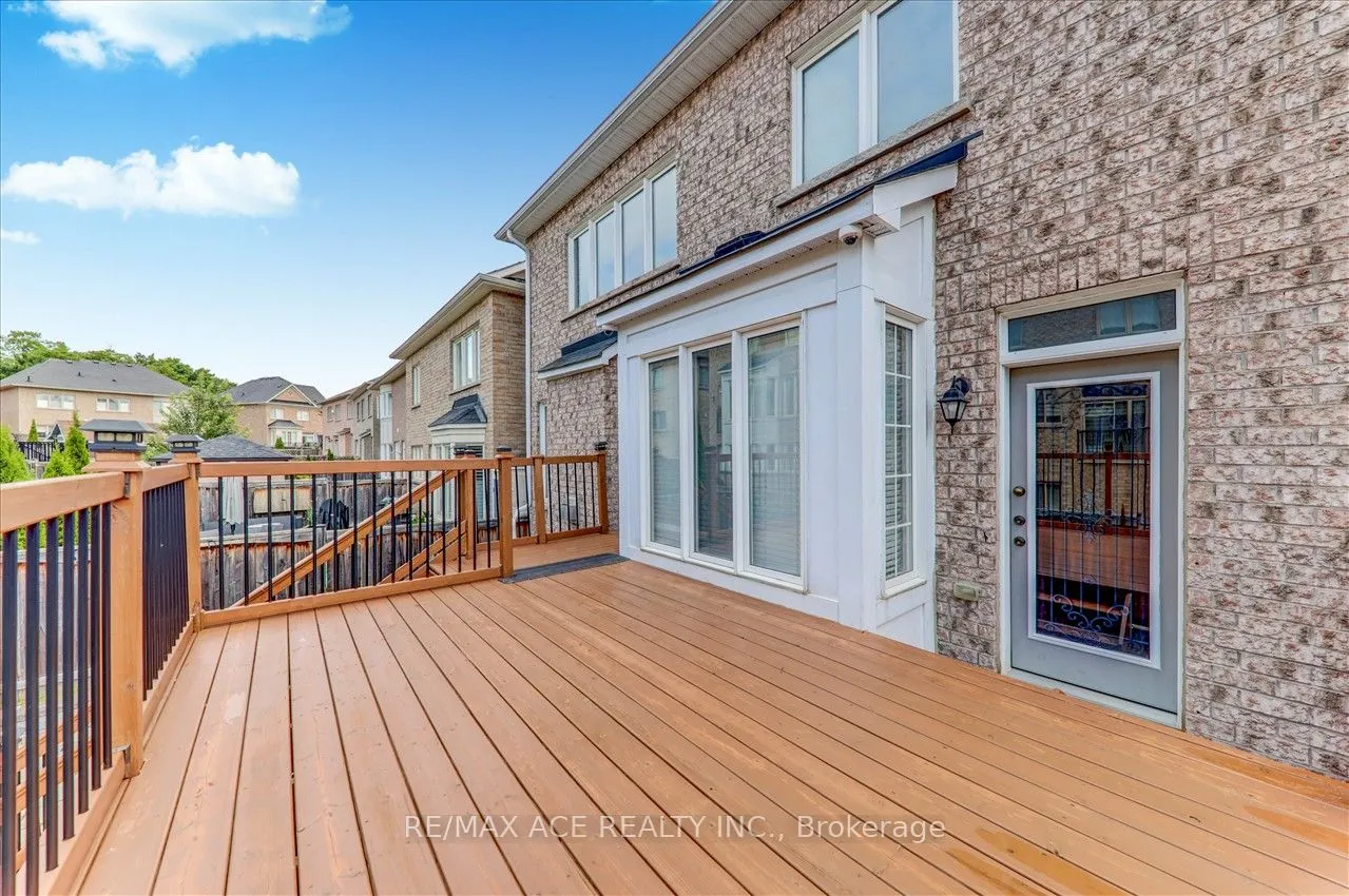 42 Grayleaf Drive