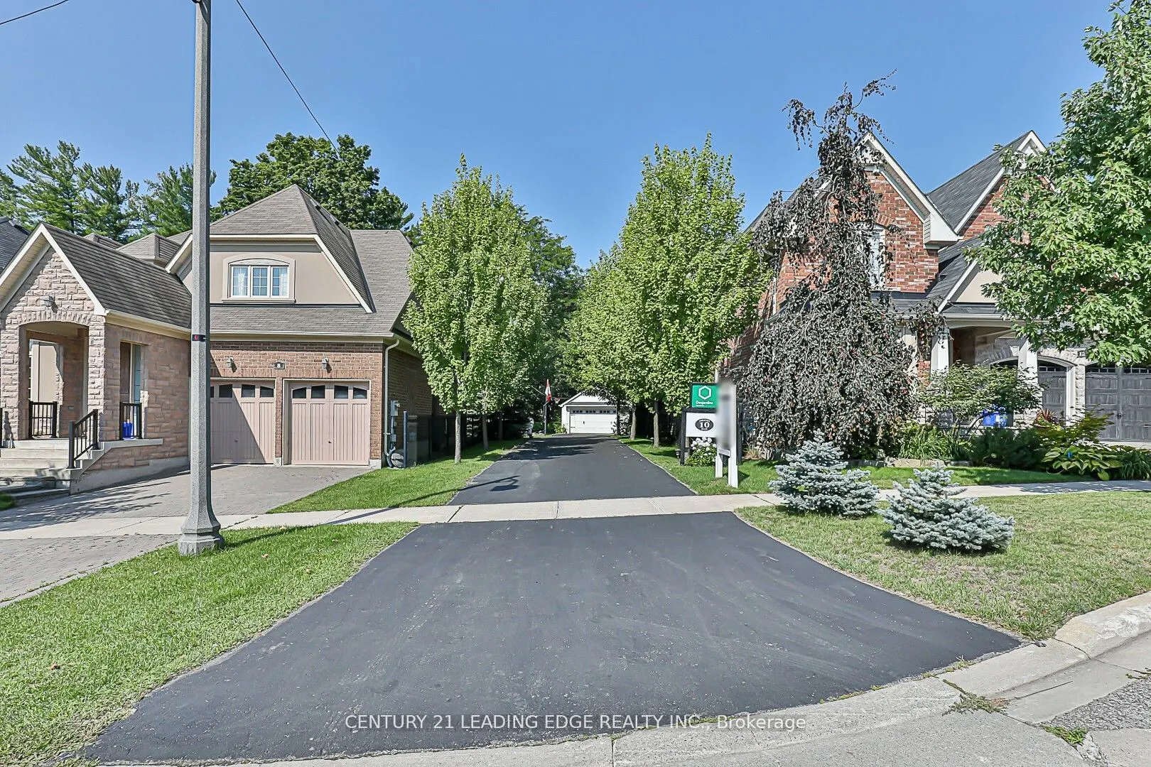 10 YORKTON Boulevard
