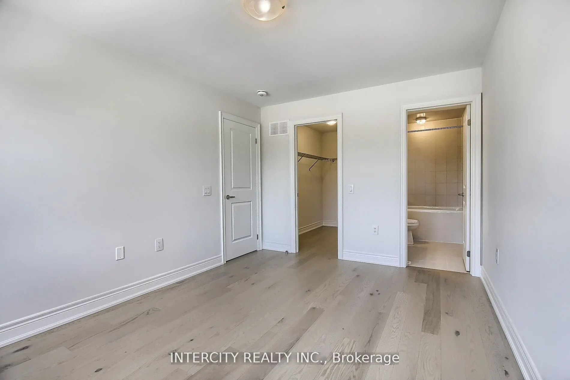 331 Seaview Heights