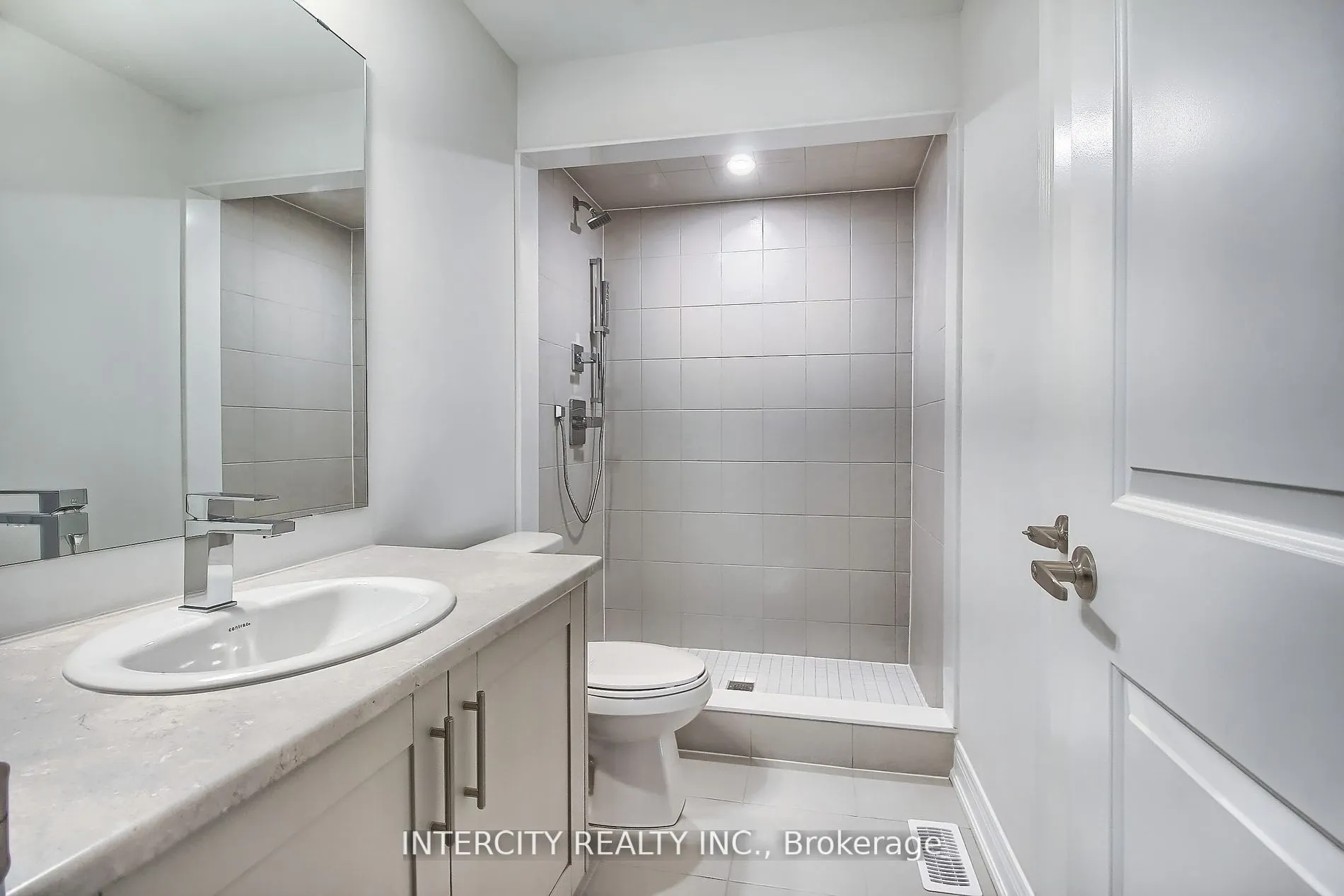 331 Seaview Heights