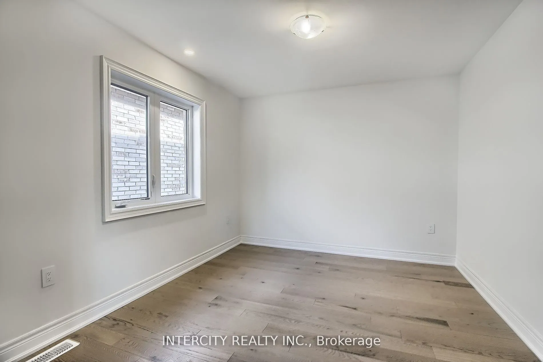 331 Seaview Heights