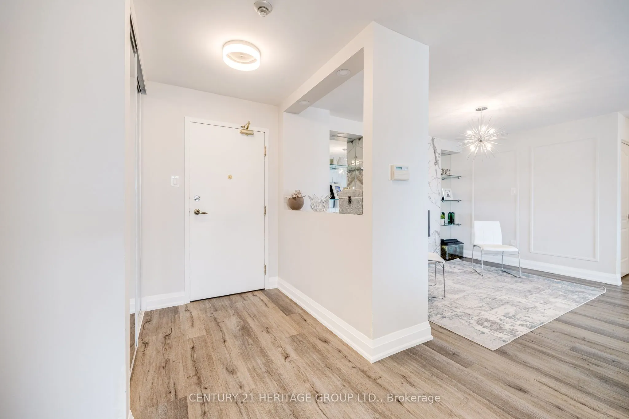 7 Townsgate Drive, #707