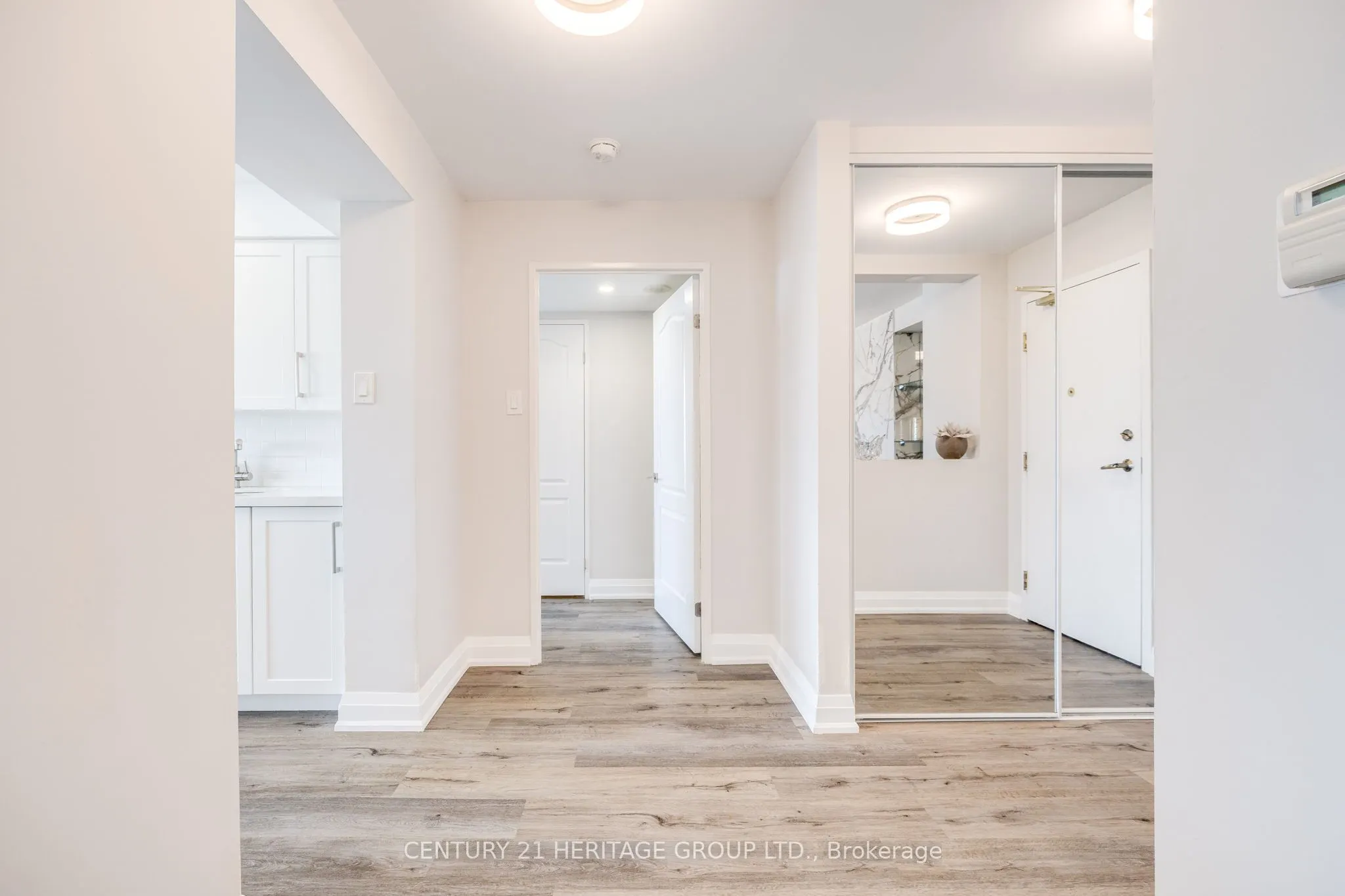 7 Townsgate Drive, #707