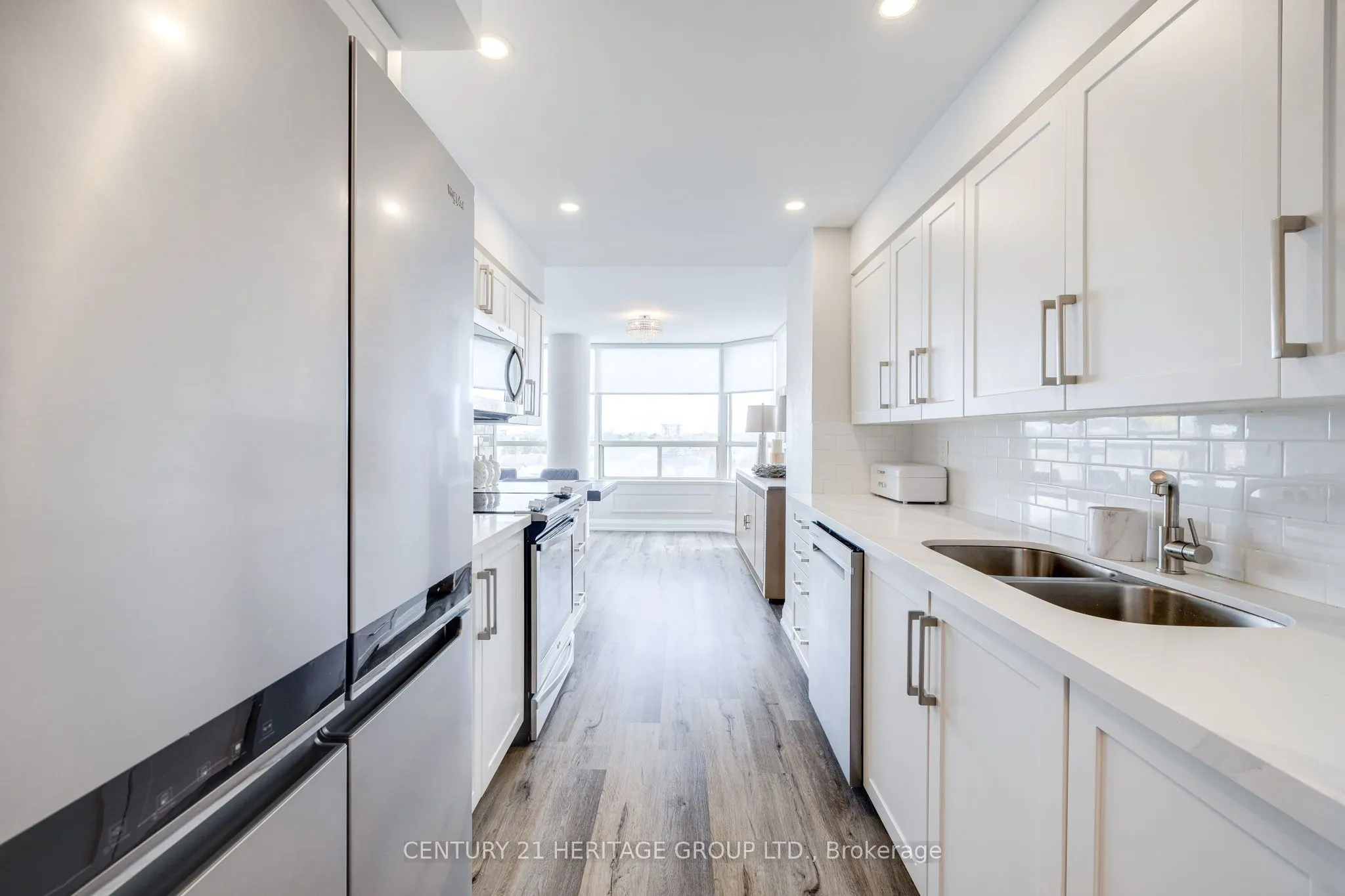 7 Townsgate Drive, #707