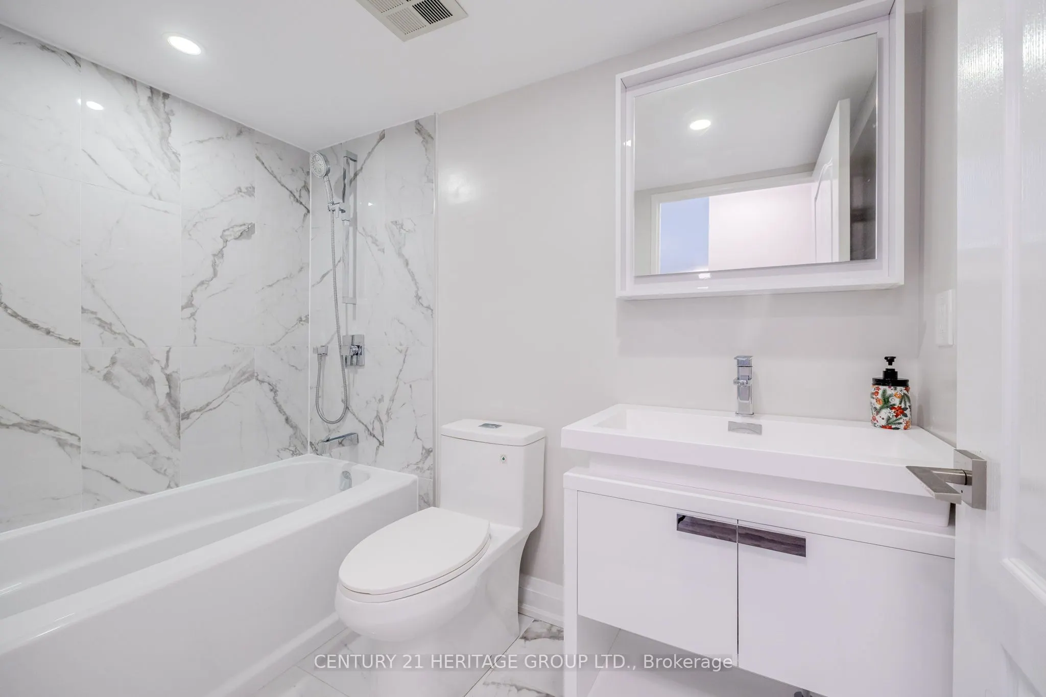 7 Townsgate Drive, #707