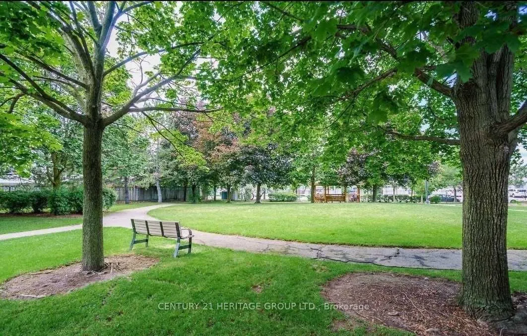 7 Townsgate Drive, #707