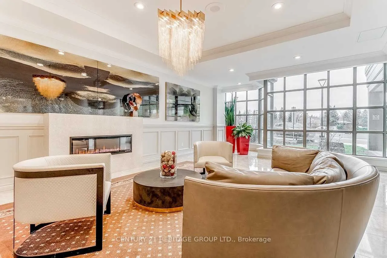 7 Townsgate Drive, #707