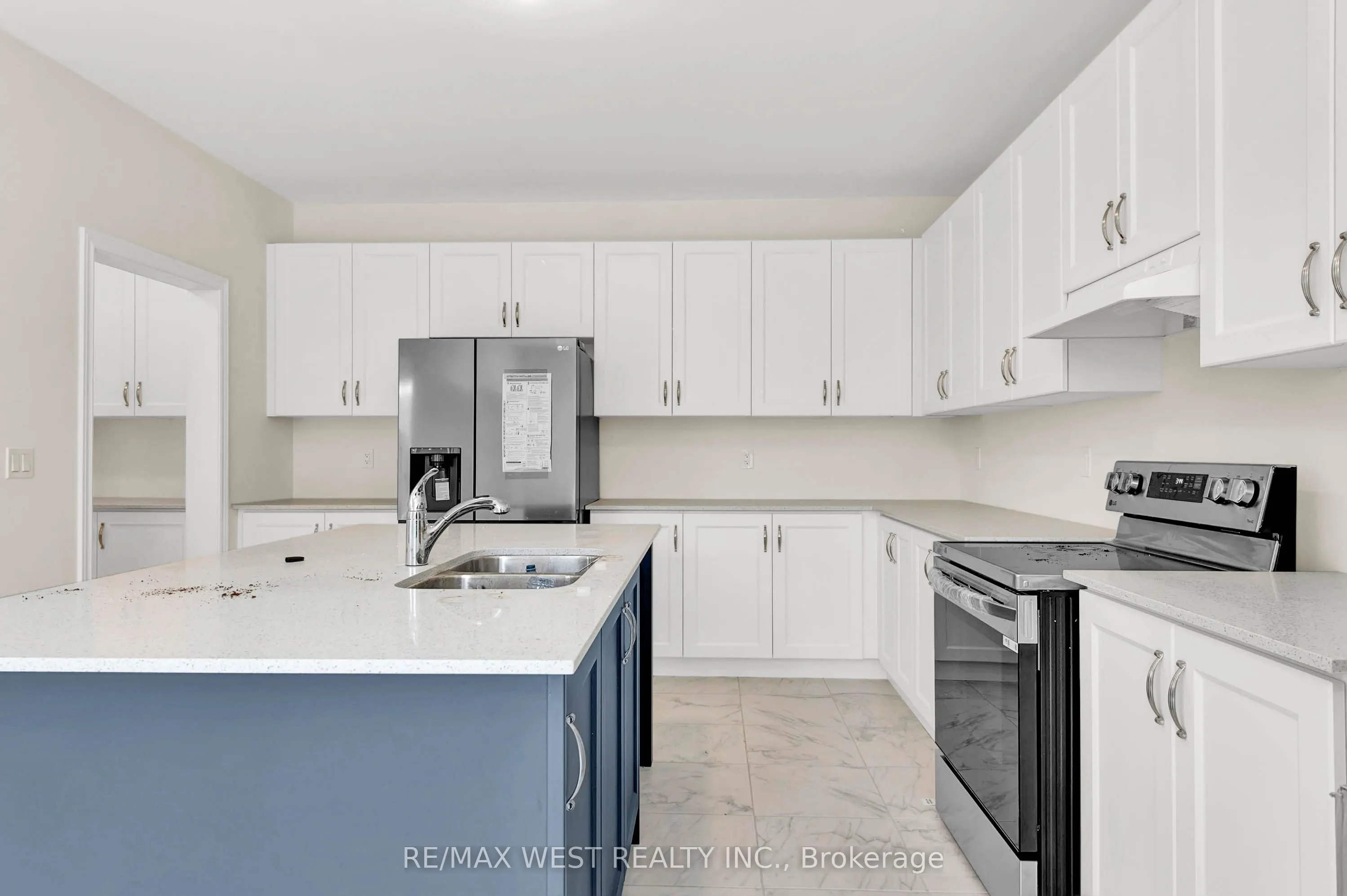 1418 Davis, #Main