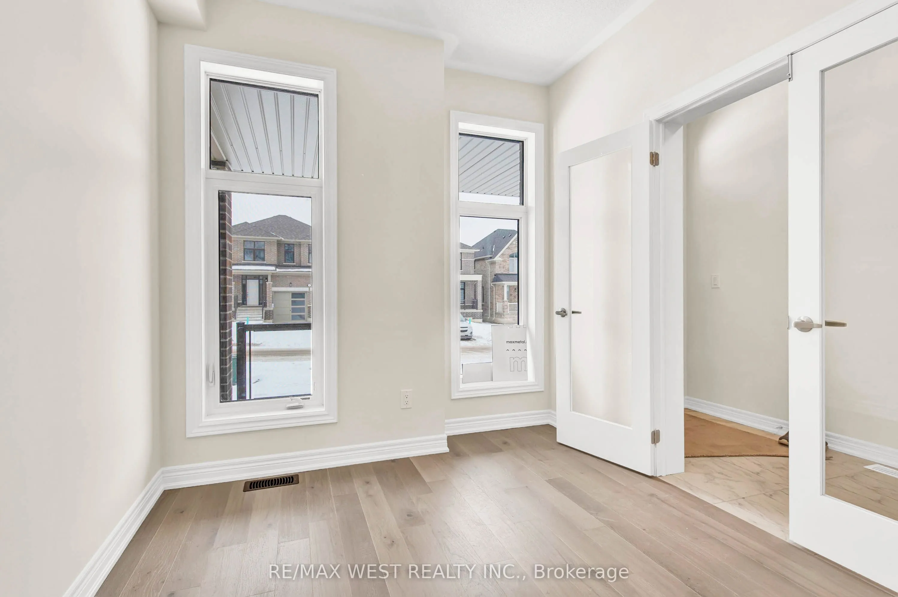 1418 Davis, #Main