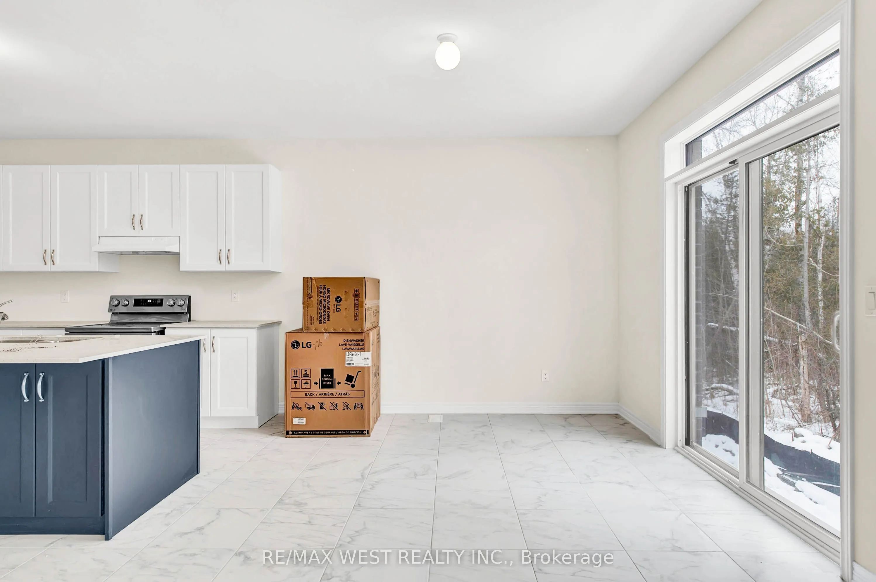 1418 Davis, #Main