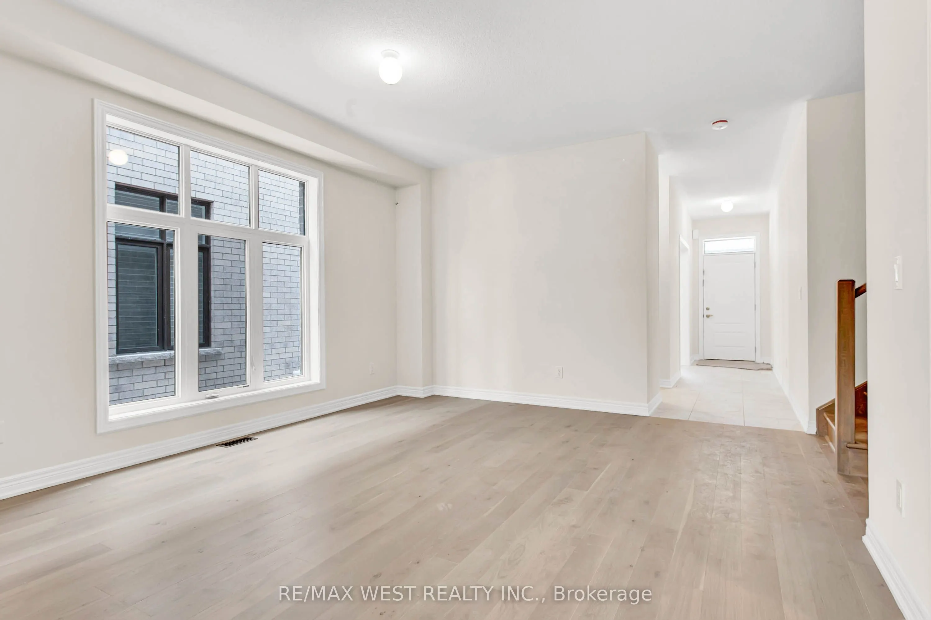 1418 Davis, #Main