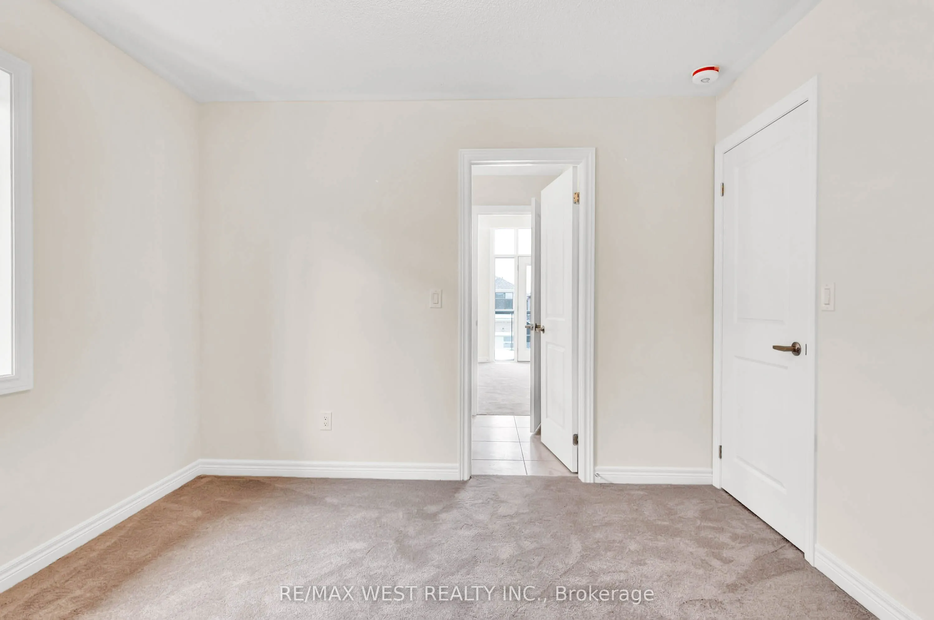 1418 Davis, #Main