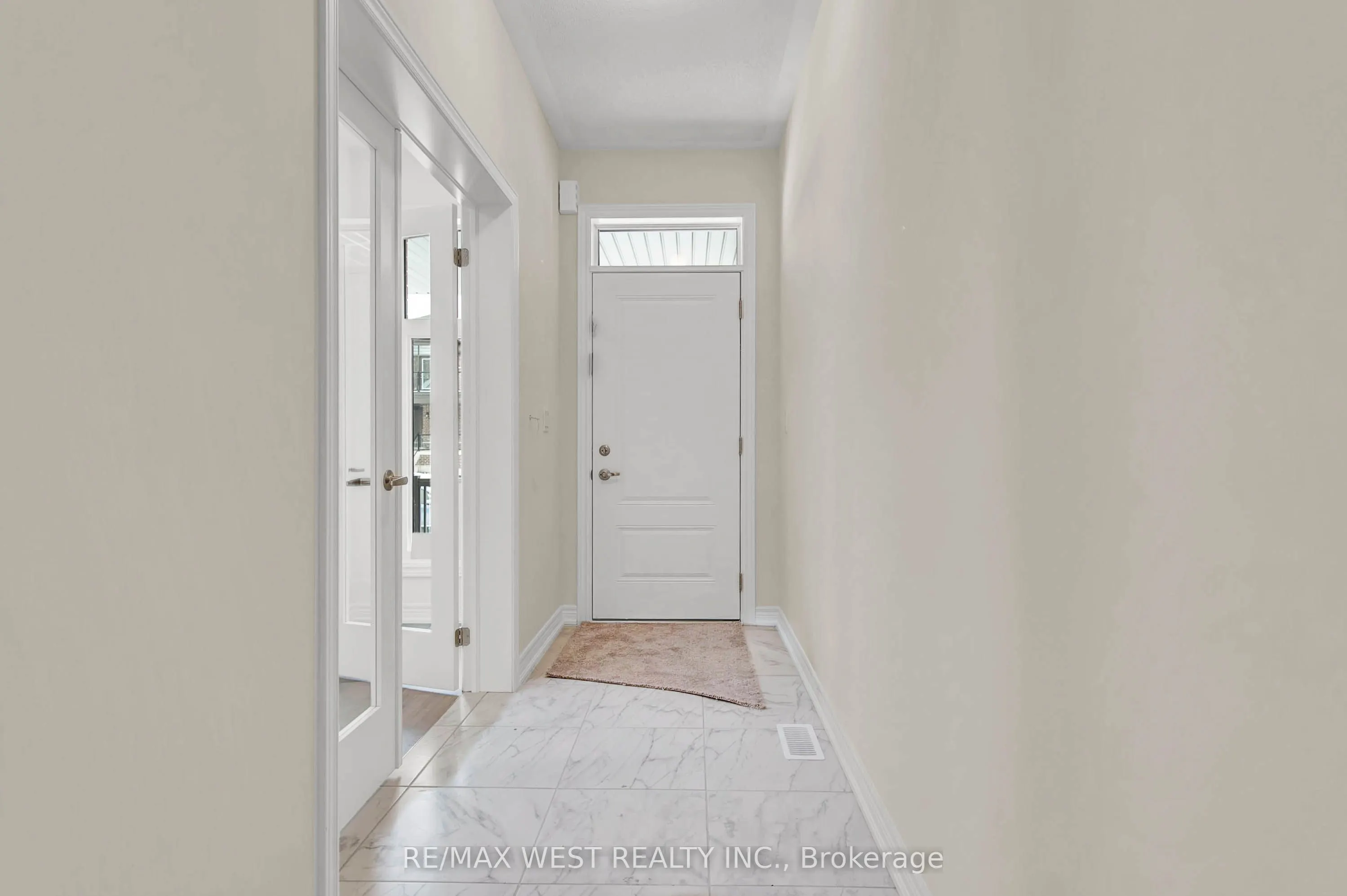 1418 Davis, #Main