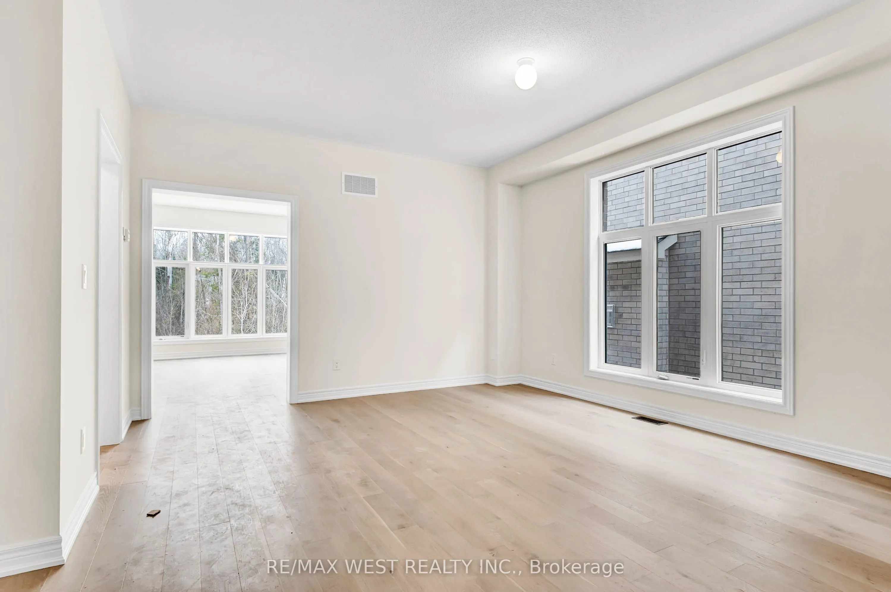 1418 Davis, #Main