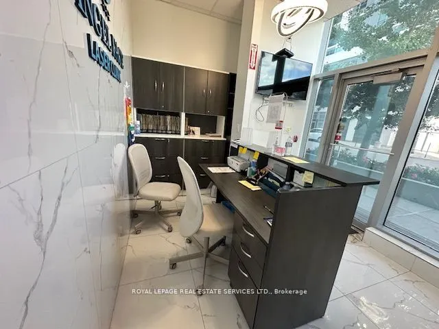 7163 Yonge Street, #102