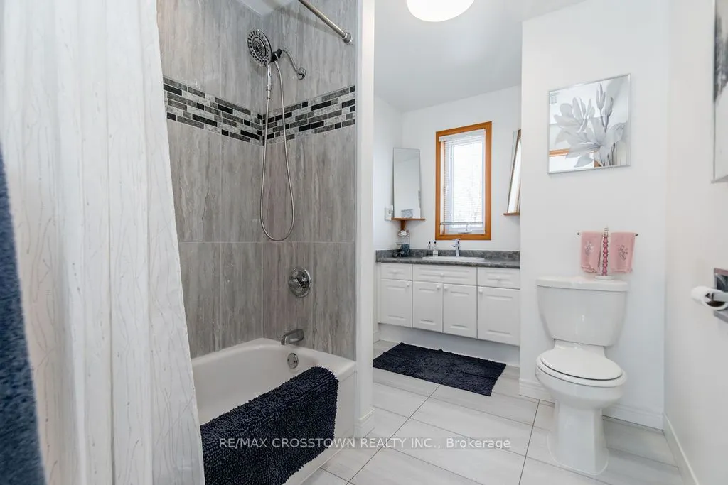 5556 10th Sideroad Road