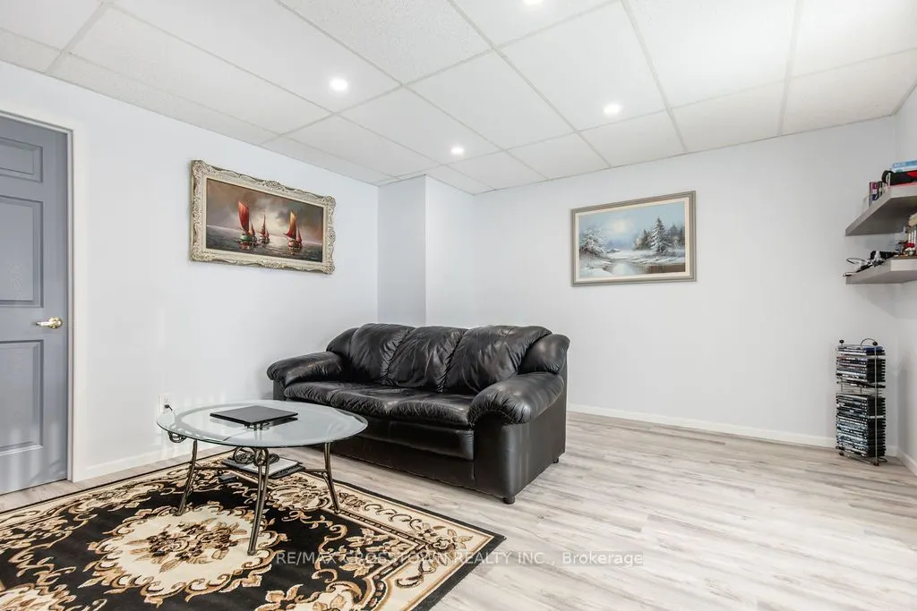 5556 10th Sideroad Road