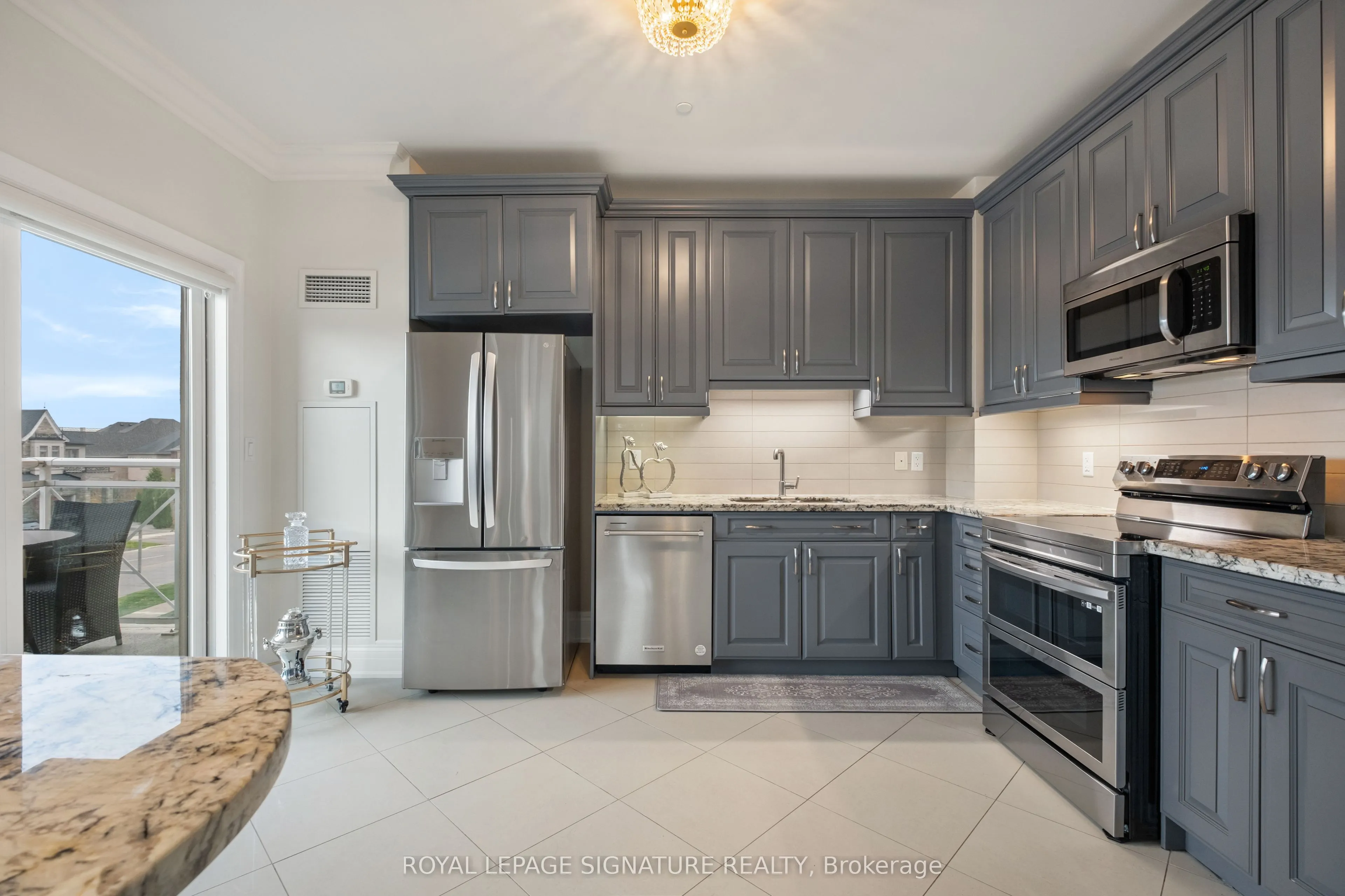 80 Burns Boulevard #204