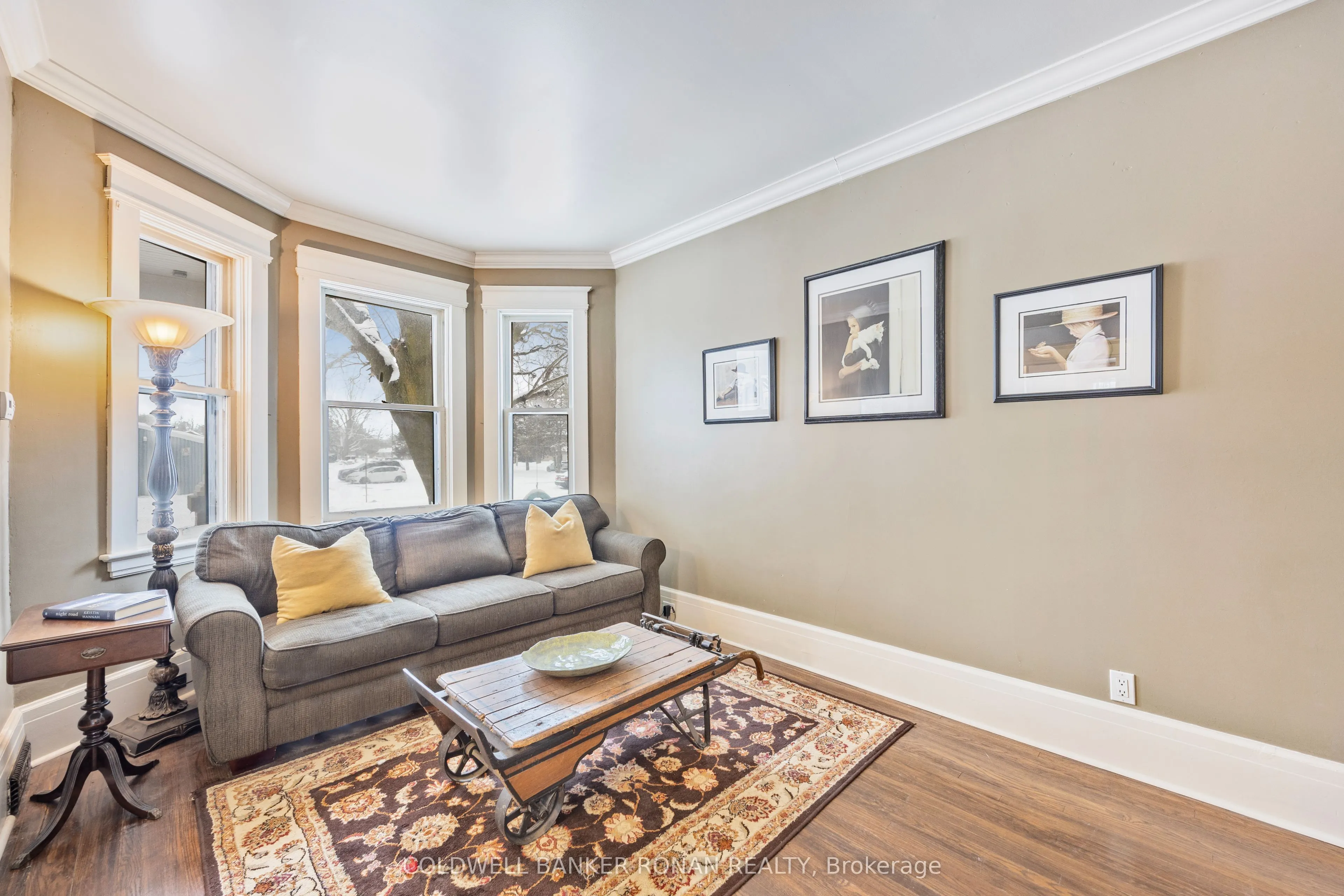 54 Nelson Street W