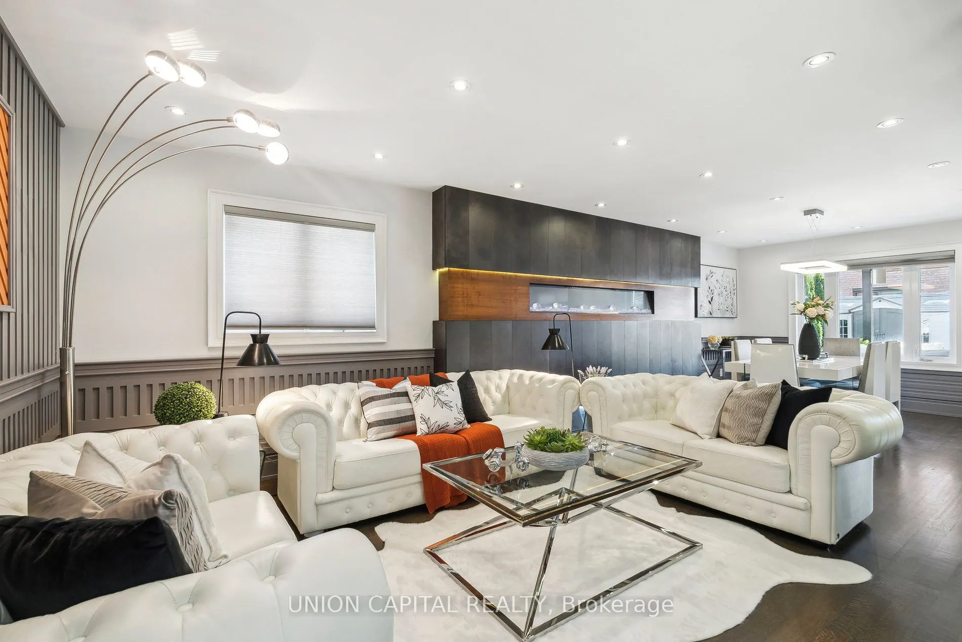 82 Queenston Crescent