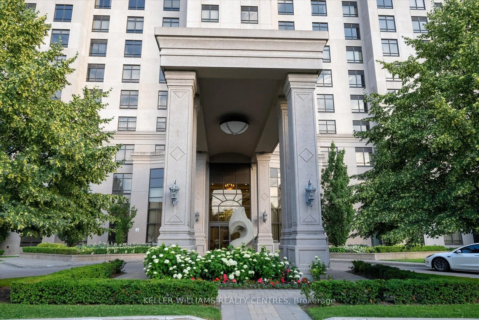 9245 Jane Street #1601