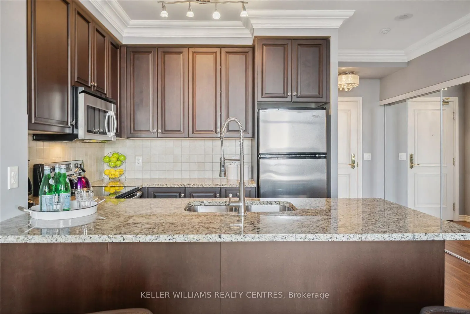 9245 Jane Street #1601