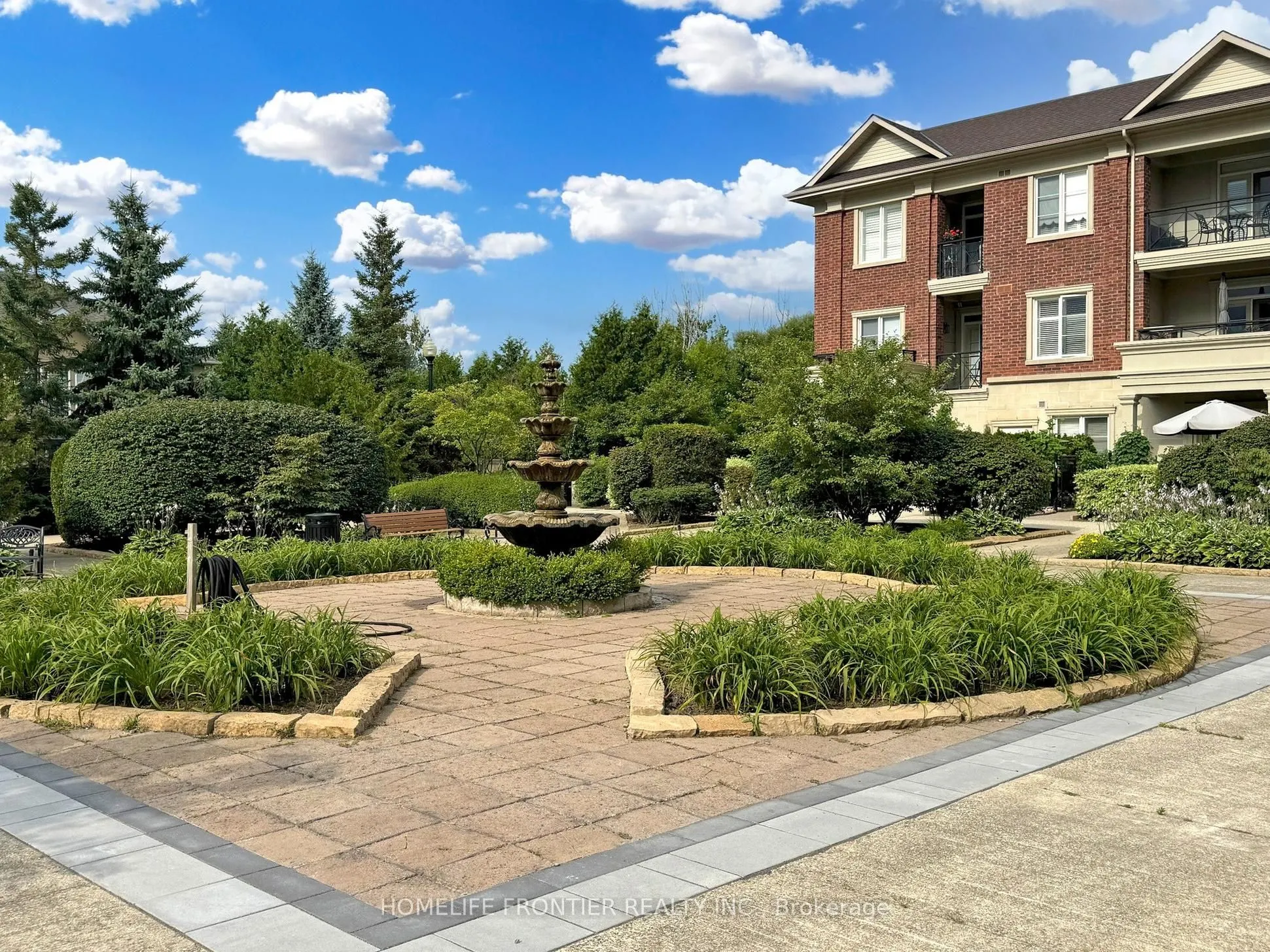 9519 Keele Street, #305