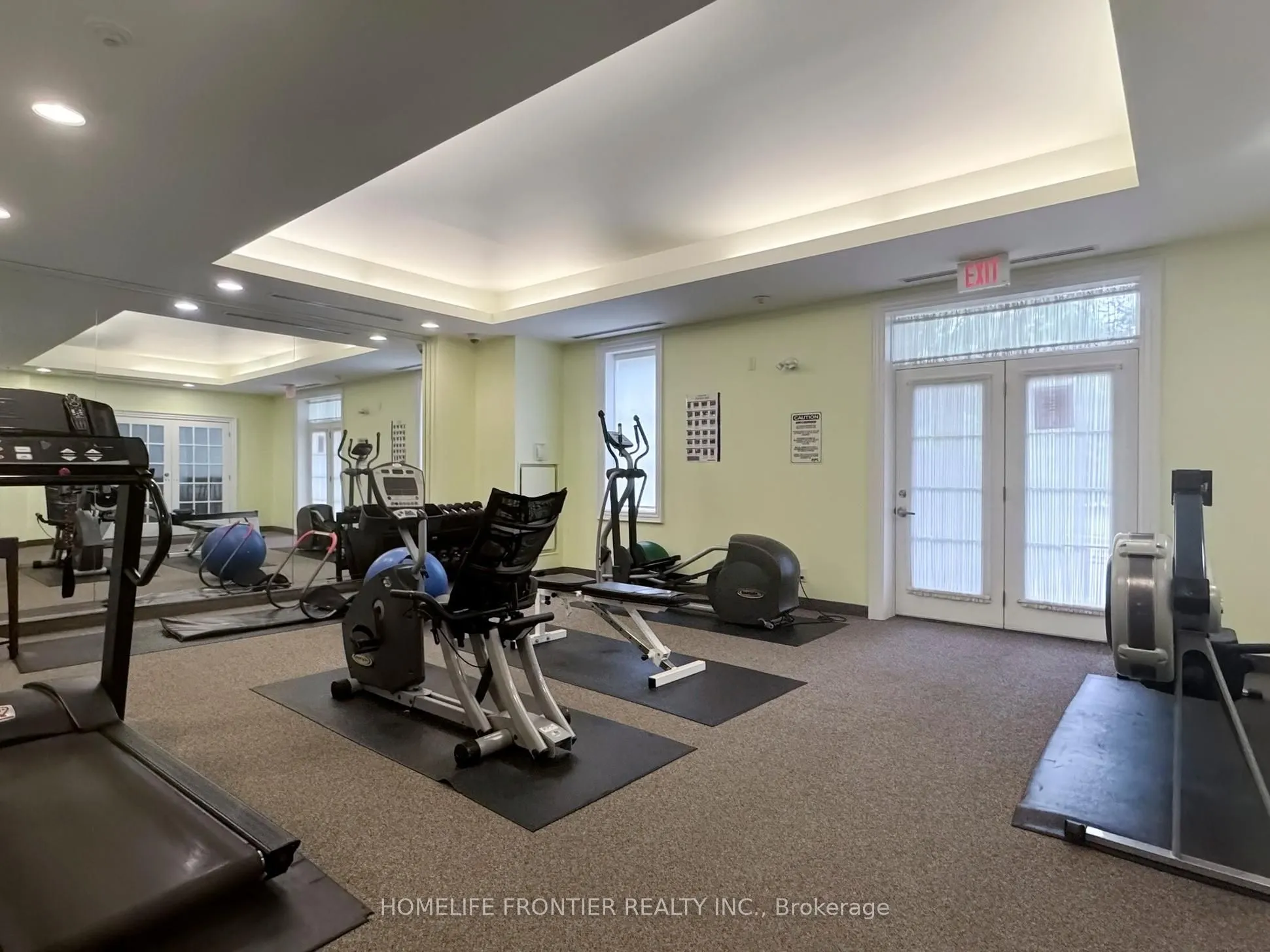 9519 Keele Street, #305