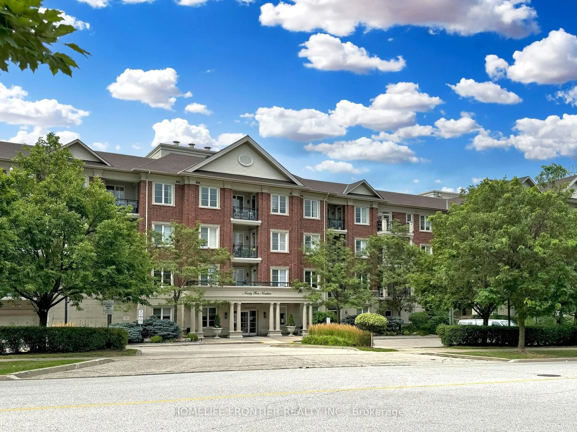 9519 Keele Street, #305