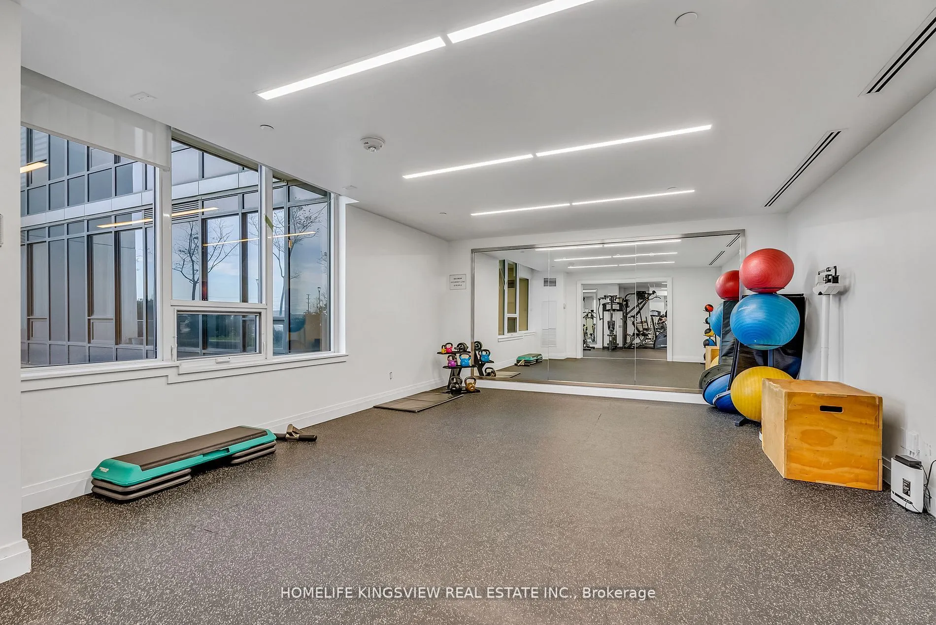 3700 hwy 7, #1802