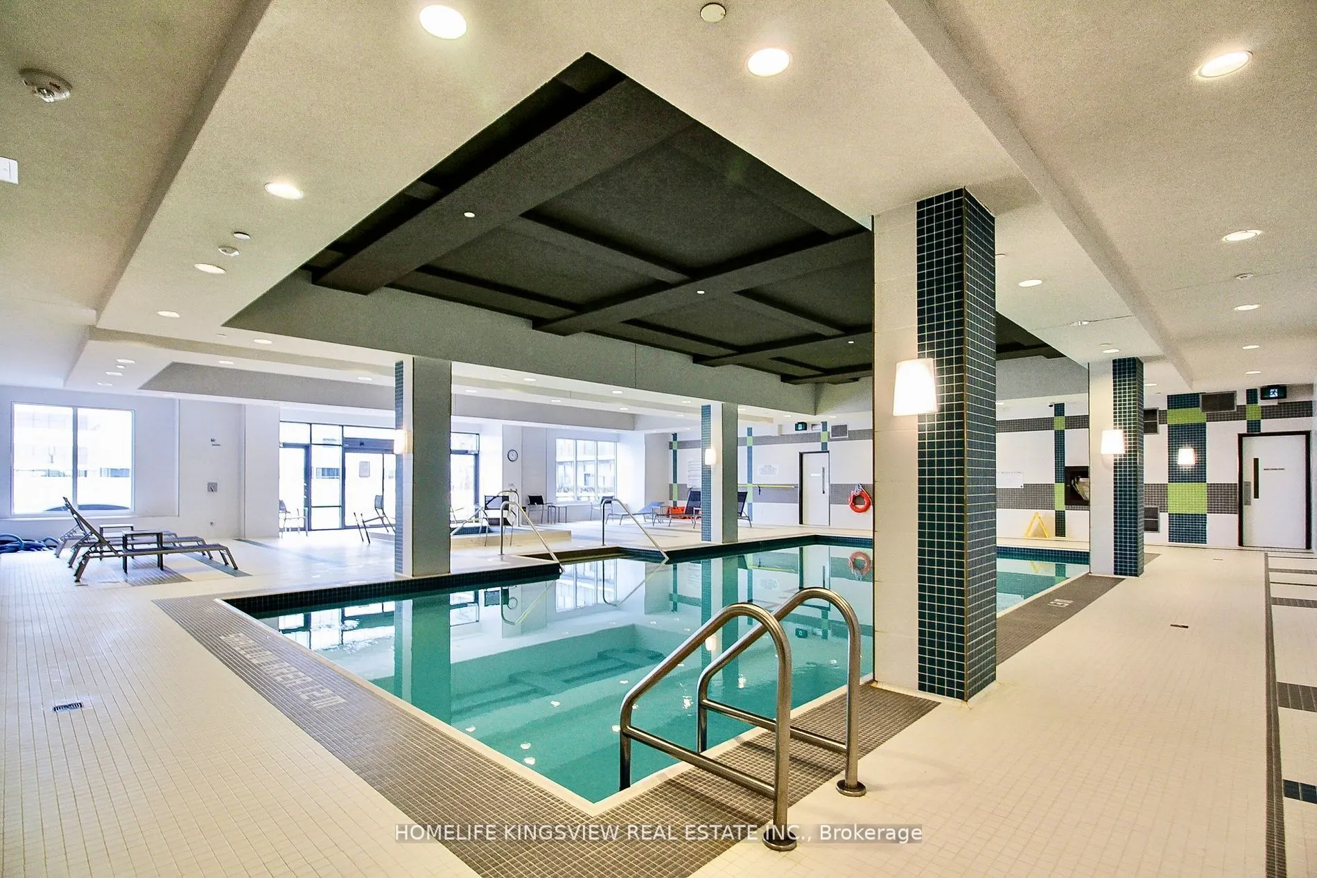 3700 hwy 7, #1802