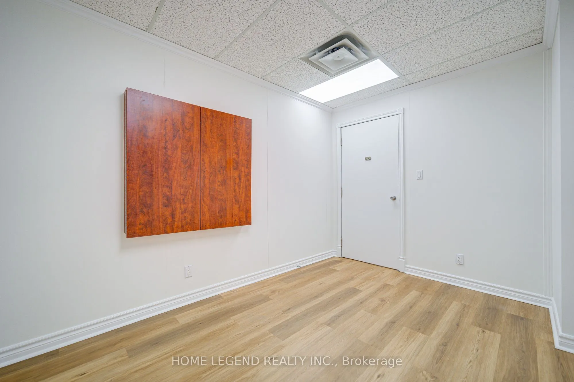 335 Renfrew Drive, #101