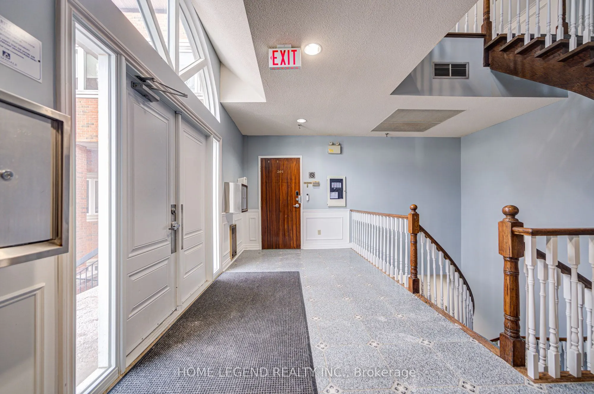 335 Renfrew Drive, #101