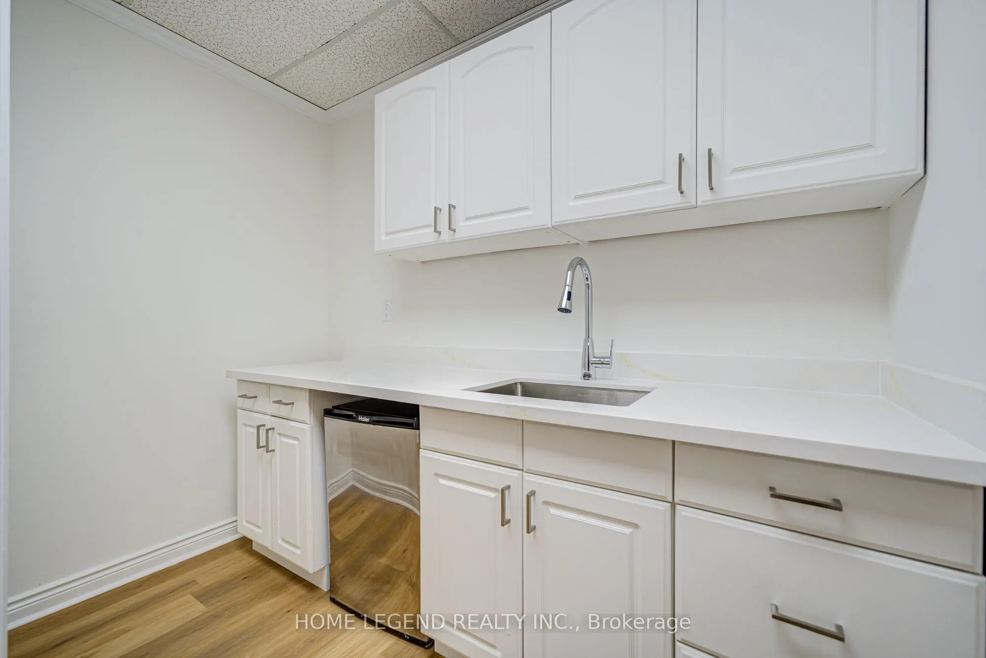 335 Renfrew Drive, #101