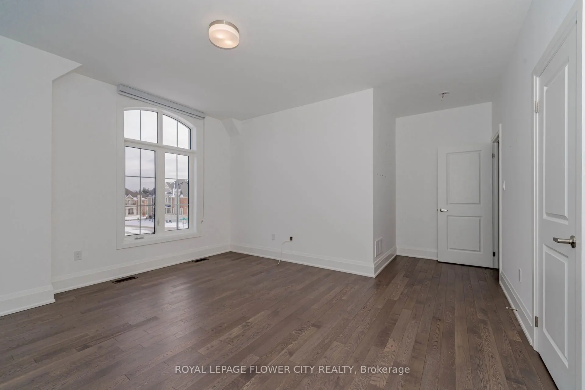 518 Kleinburg Summit Way