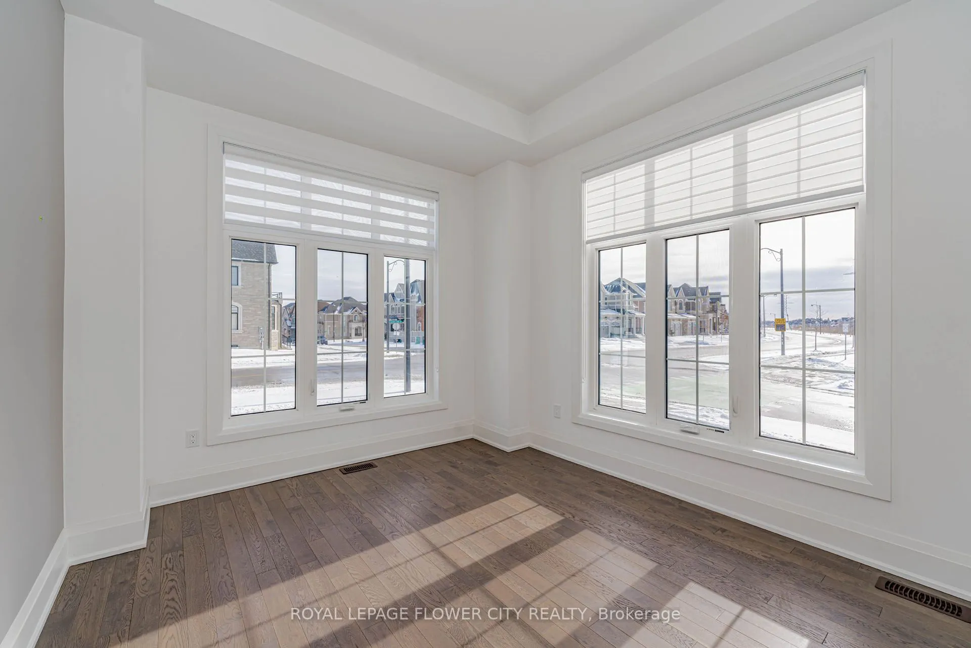 518 Kleinburg Summit Way