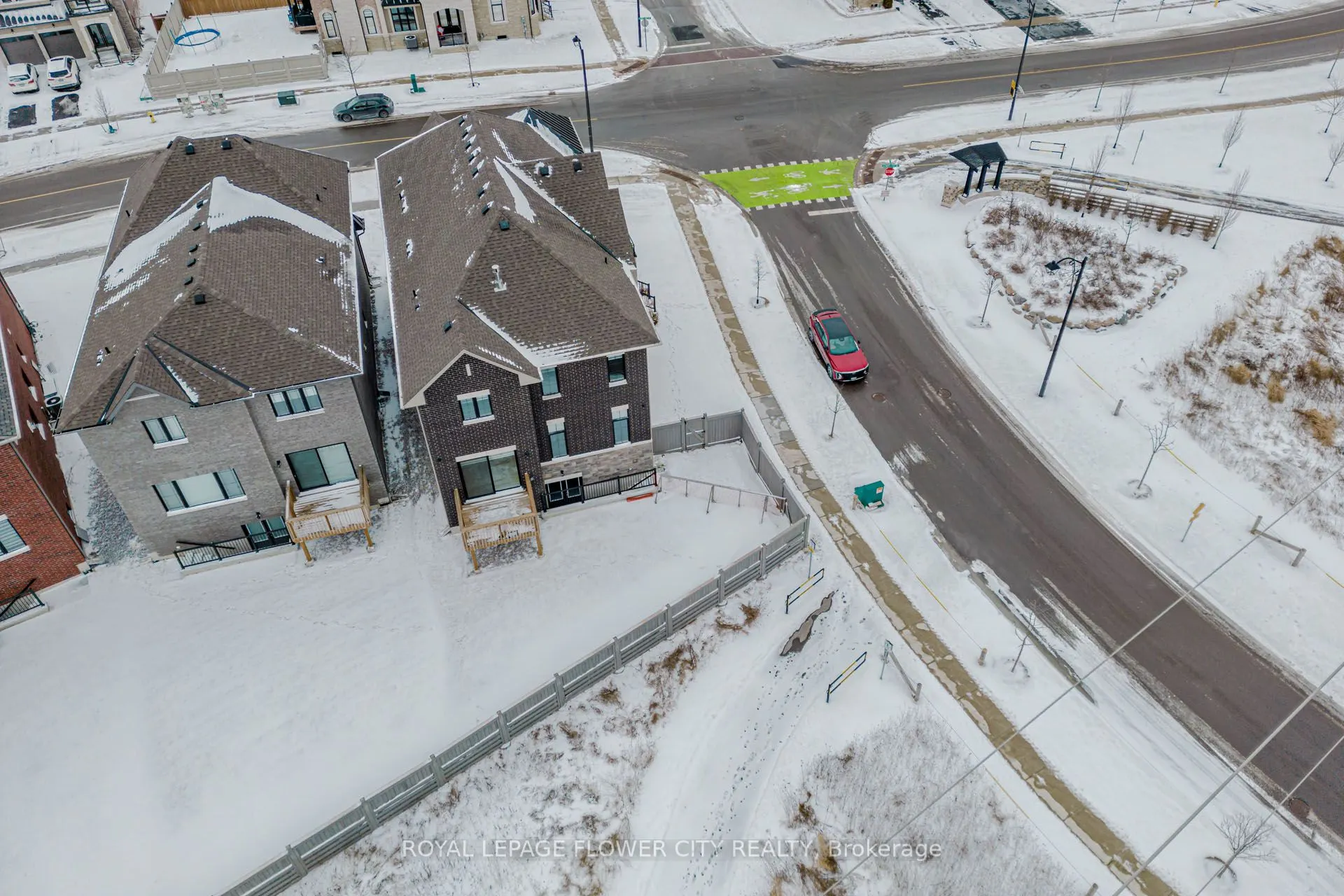 518 Kleinburg Summit Way