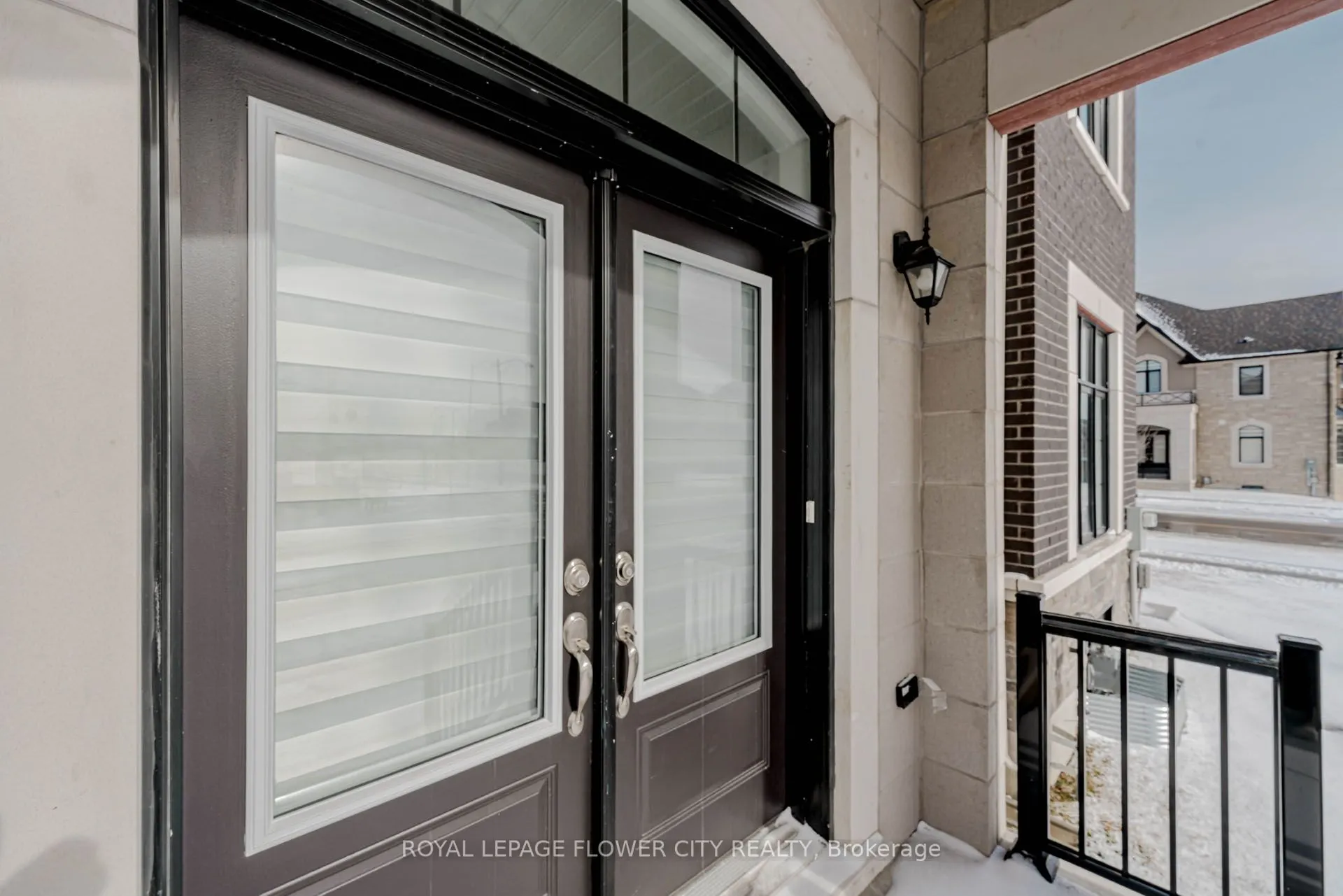 518 Kleinburg Summit Way