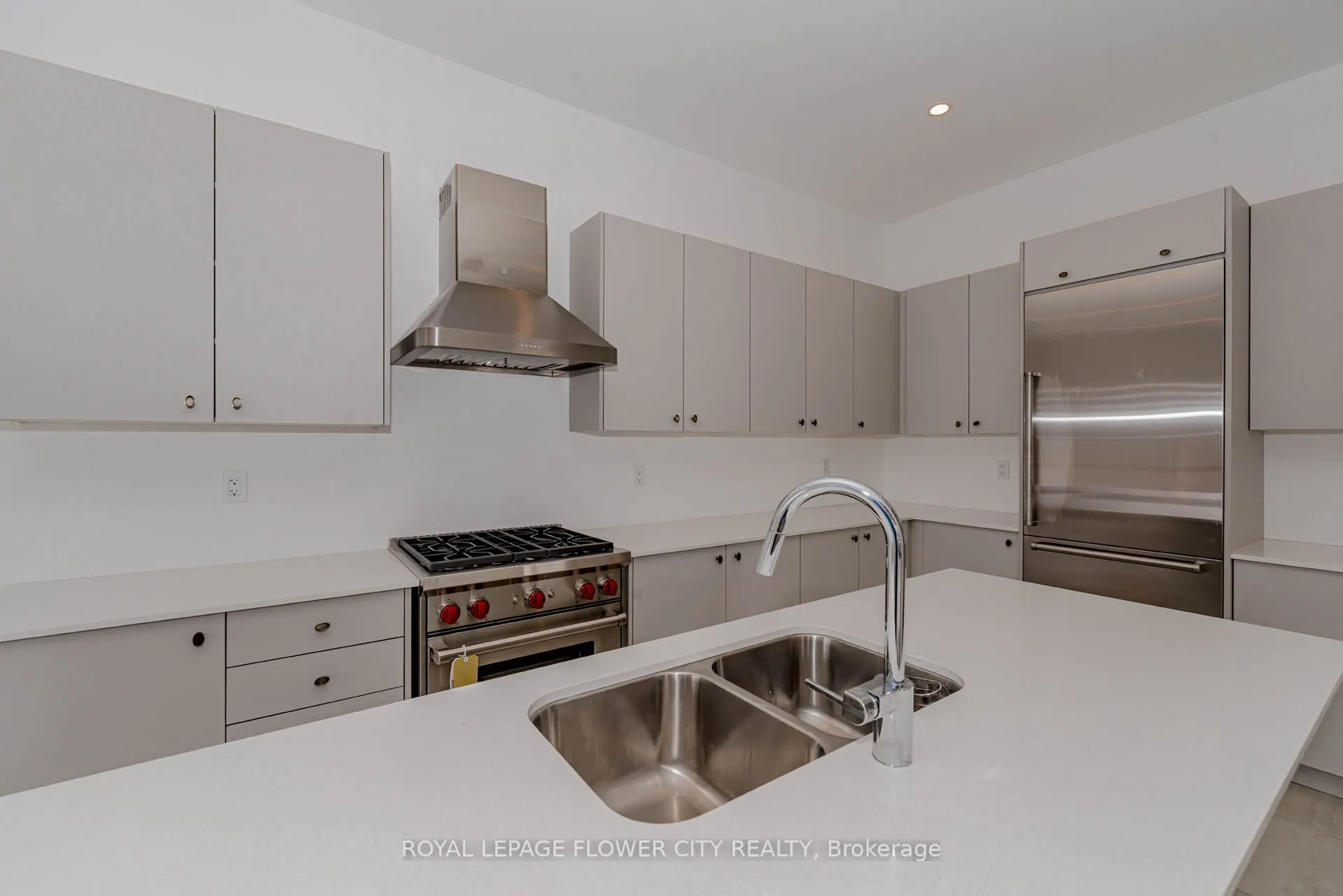 518 Kleinburg Summit Way