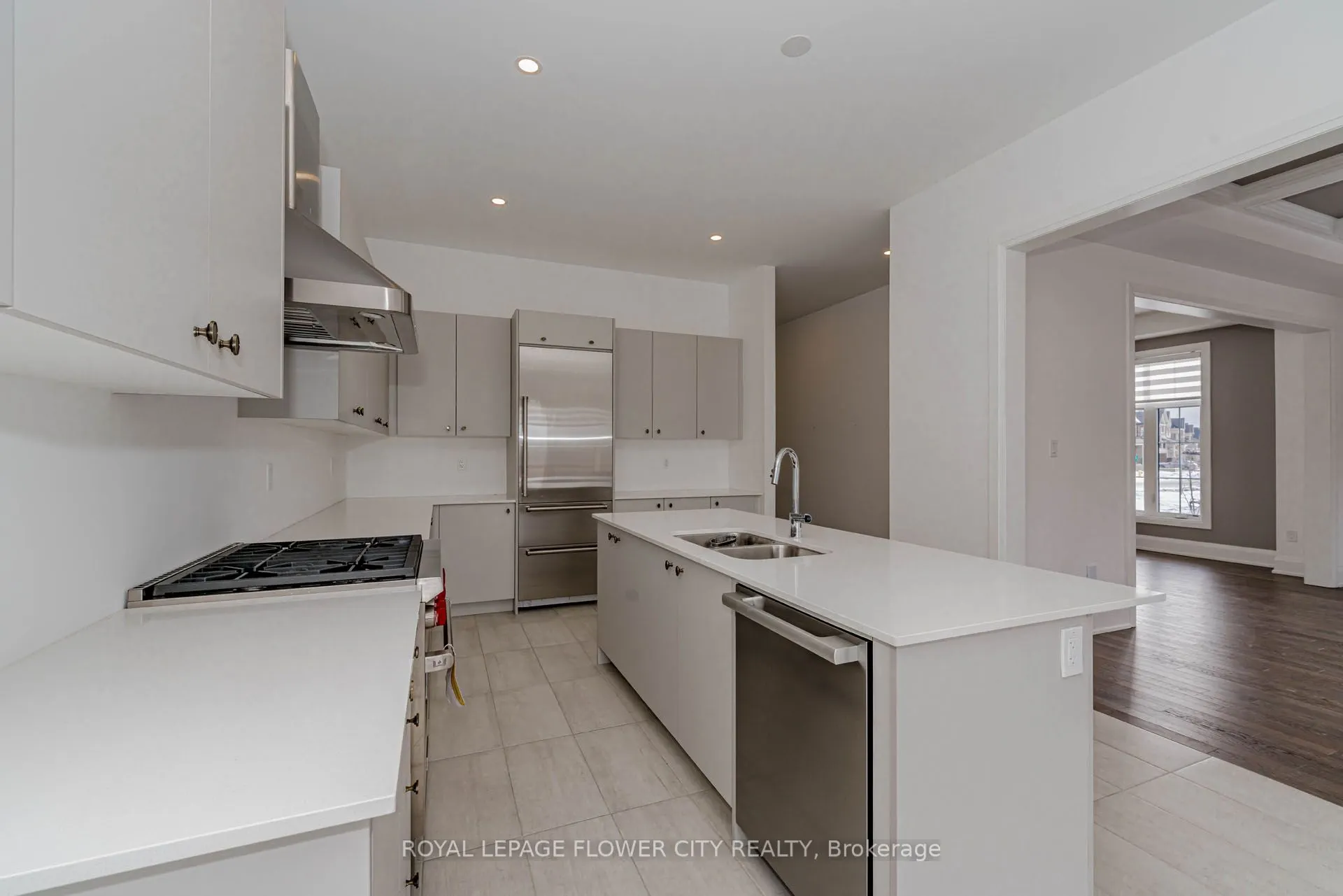 518 Kleinburg Summit Way