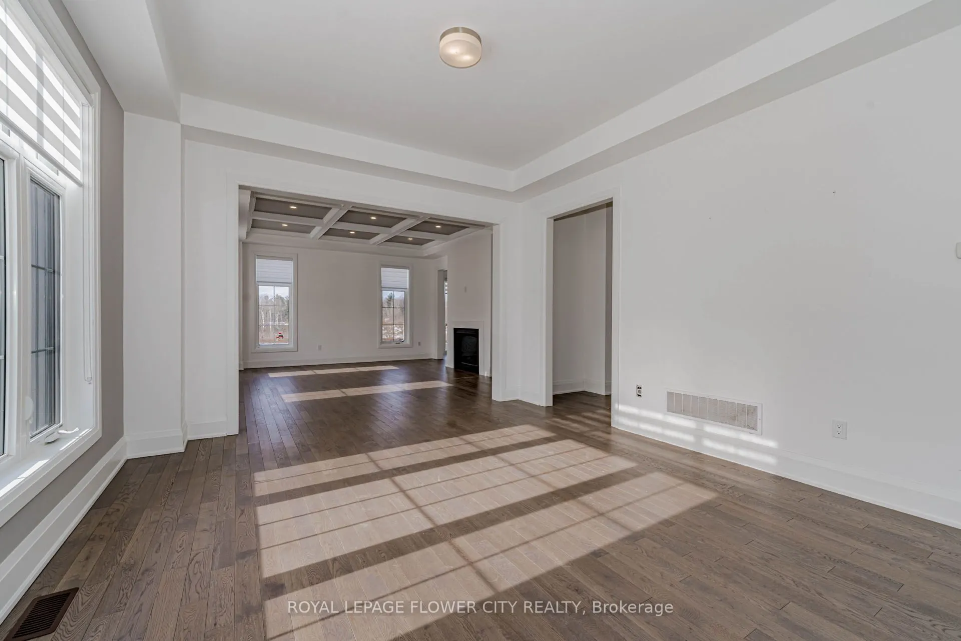 518 Kleinburg Summit Way
